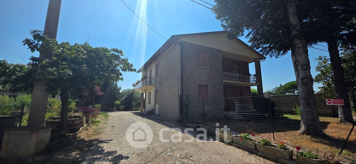 Capannone in vendita a Marsciano