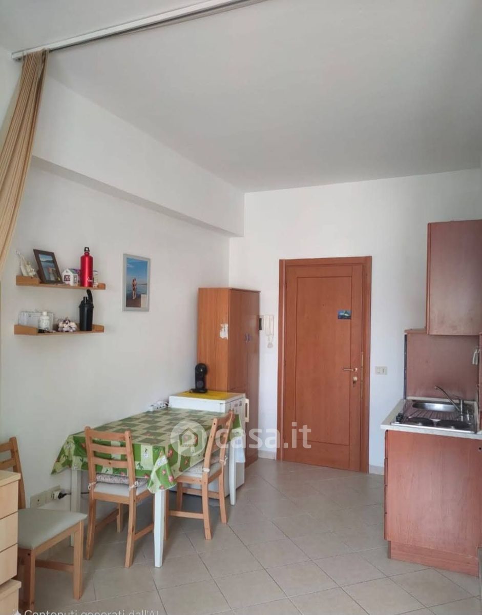 Monolocale arredato in affitto a Perugia