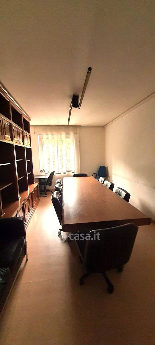 Ufficio in affitto a Perugia