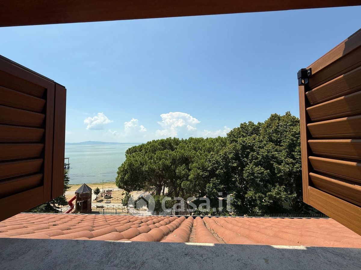 Quadrilocale vista lago a Passignano sul Trasimeno