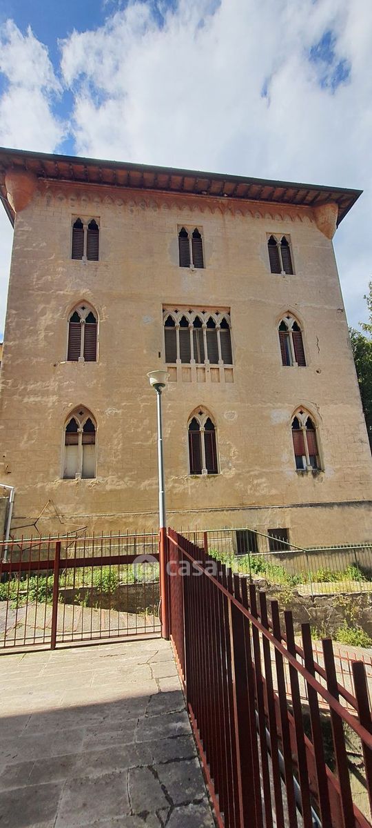 Villa da ristrutturare a Perugia