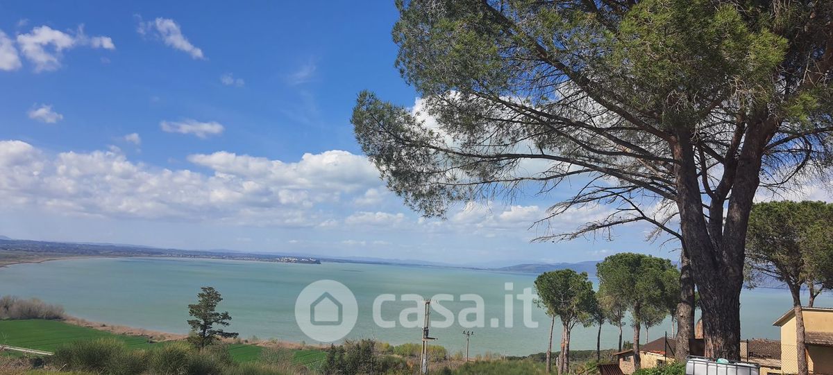 Terreno in vendita a Tuoro sul Trasimeno