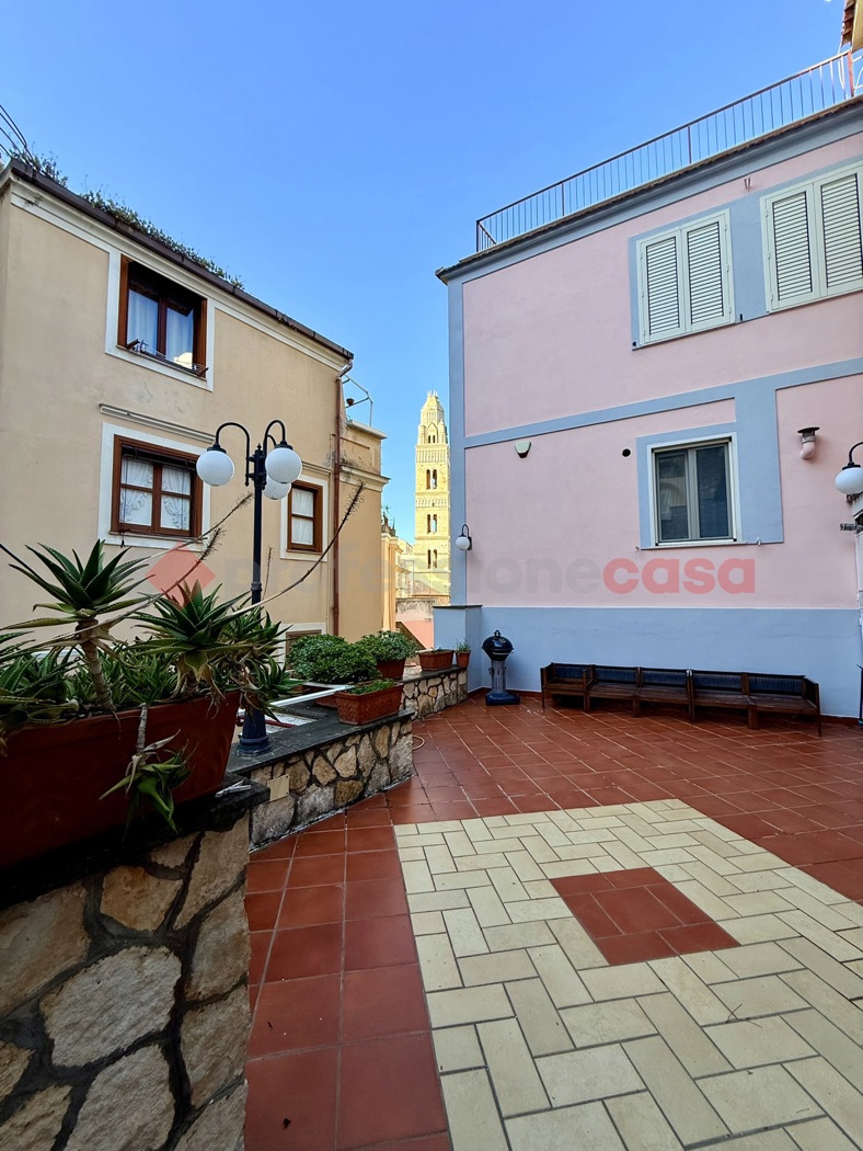 Trilocale con box a Gaeta
