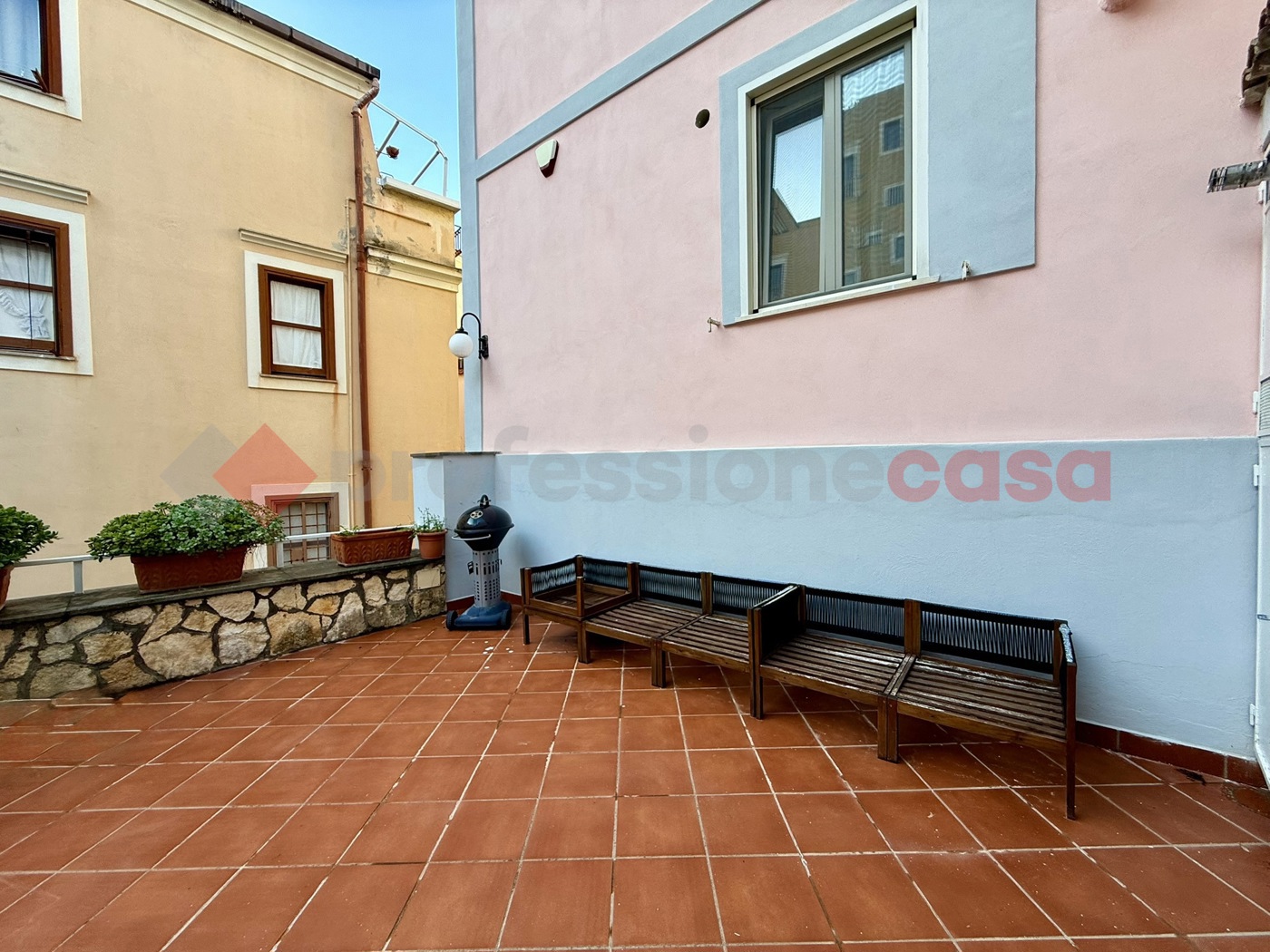 Trilocale con box a Gaeta