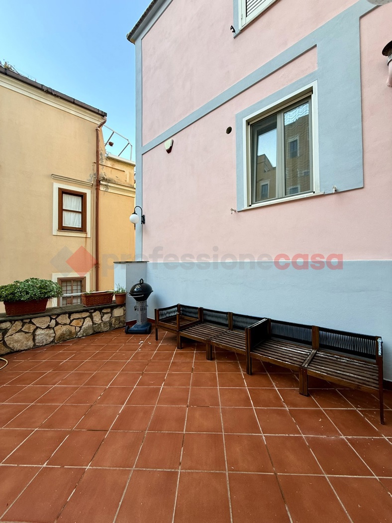 Trilocale con box a Gaeta