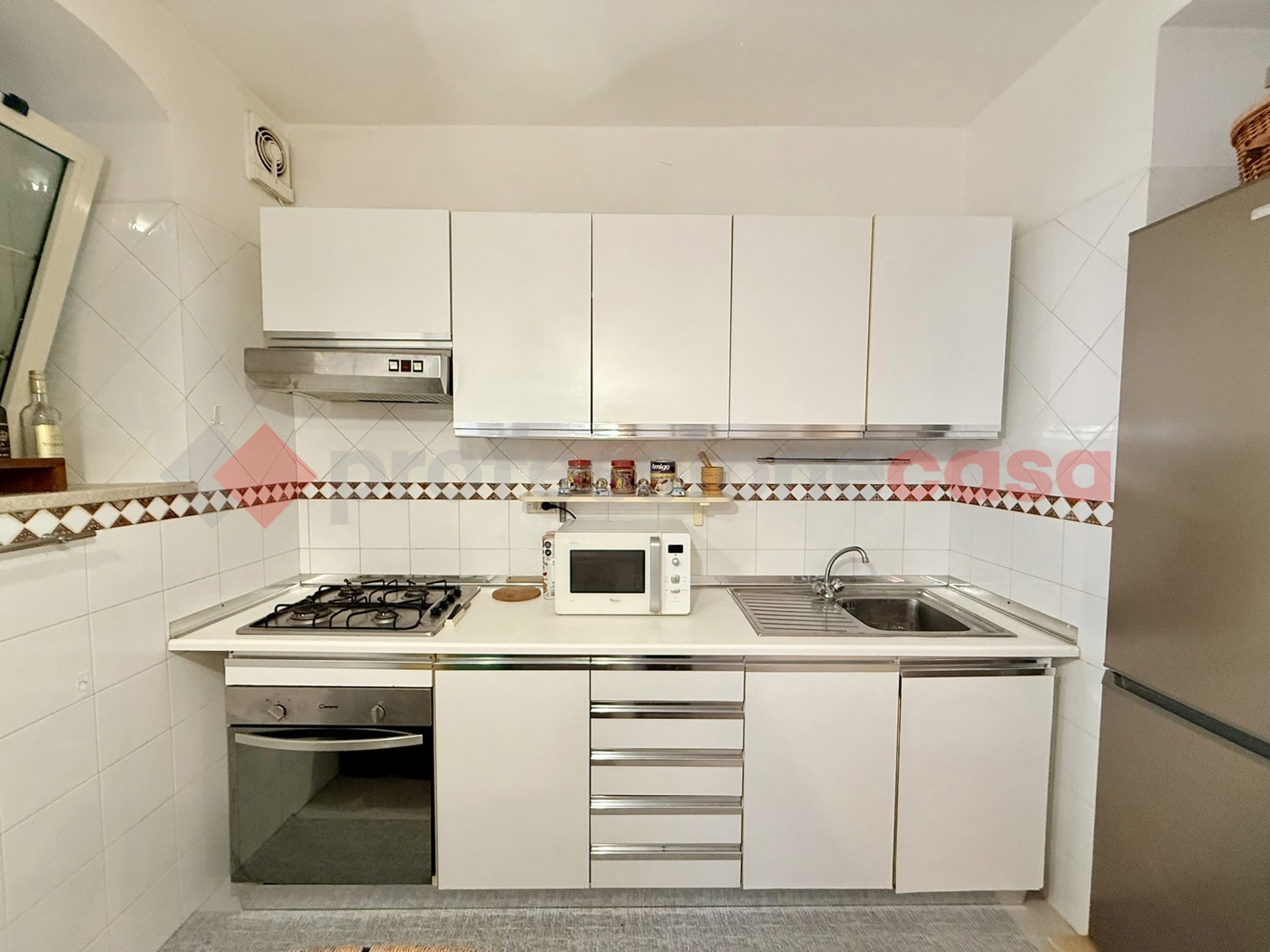 Trilocale con box a Gaeta