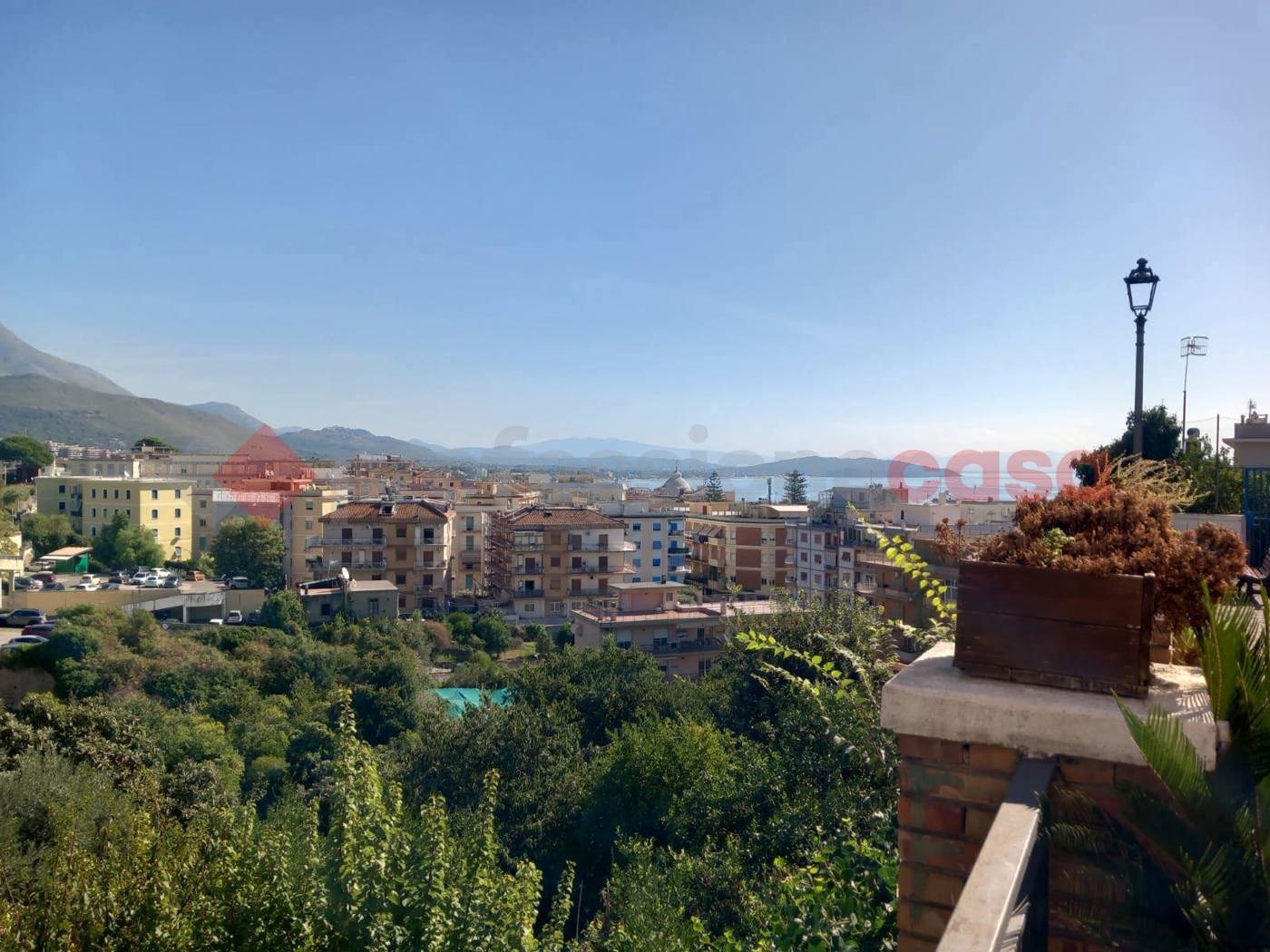 Monolocale arredato in affitto a Formia