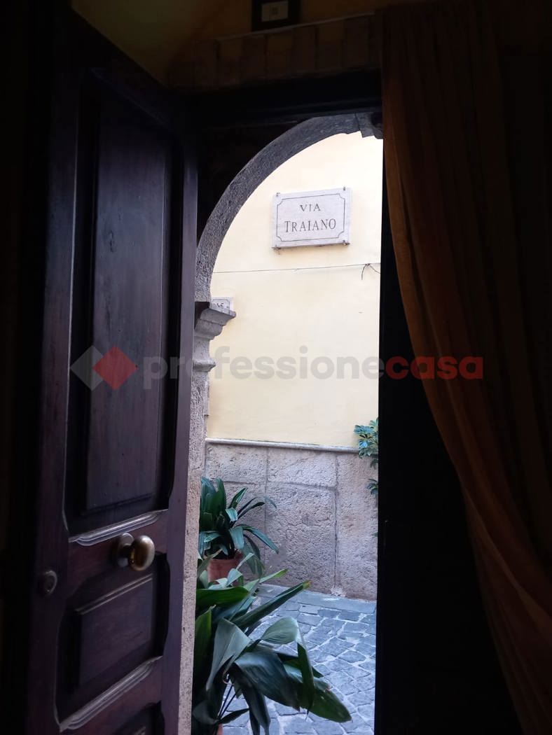 Monolocale arredato in affitto a Formia