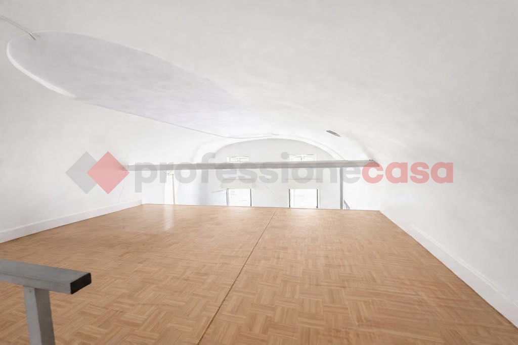 Negozio in affitto a Gaeta