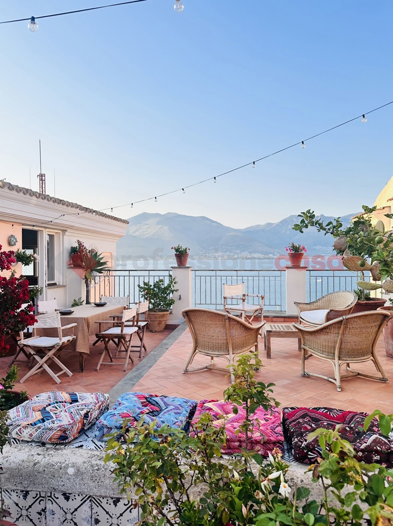 Quadrilocale arredato in affitto a Gaeta