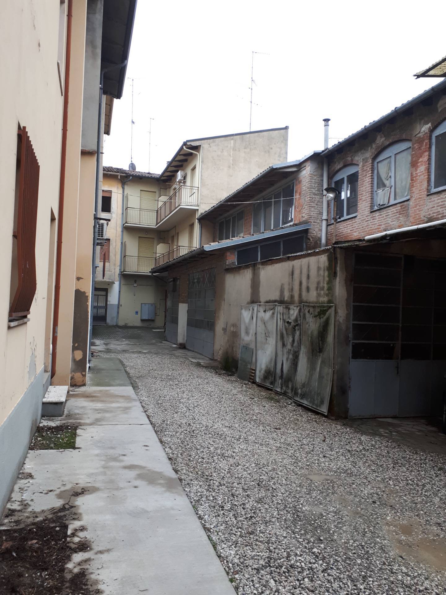 Capannone in vendita a Cento, CENTO COMUNE