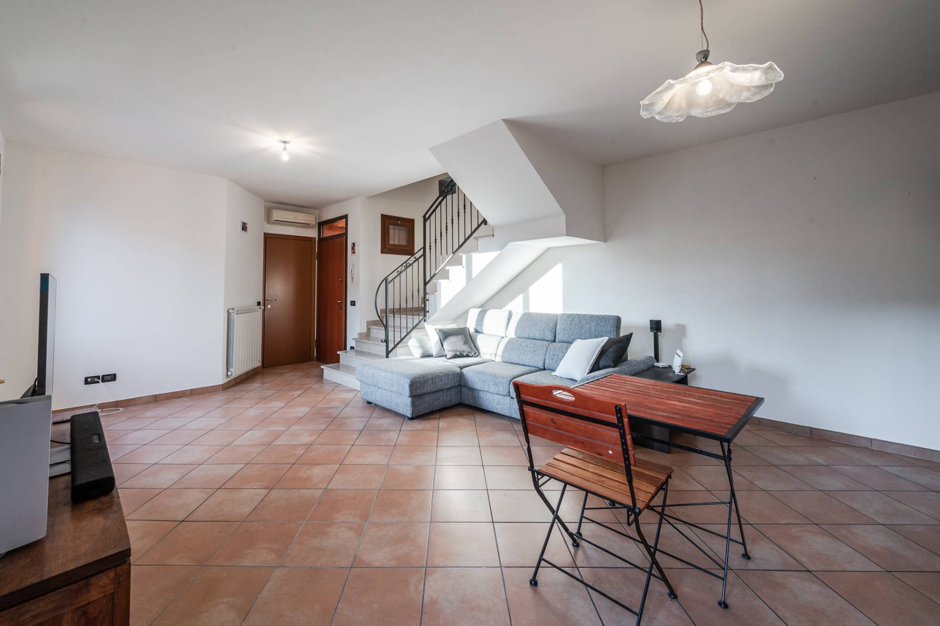 Appartamento con giardino privato in vendita a Cento