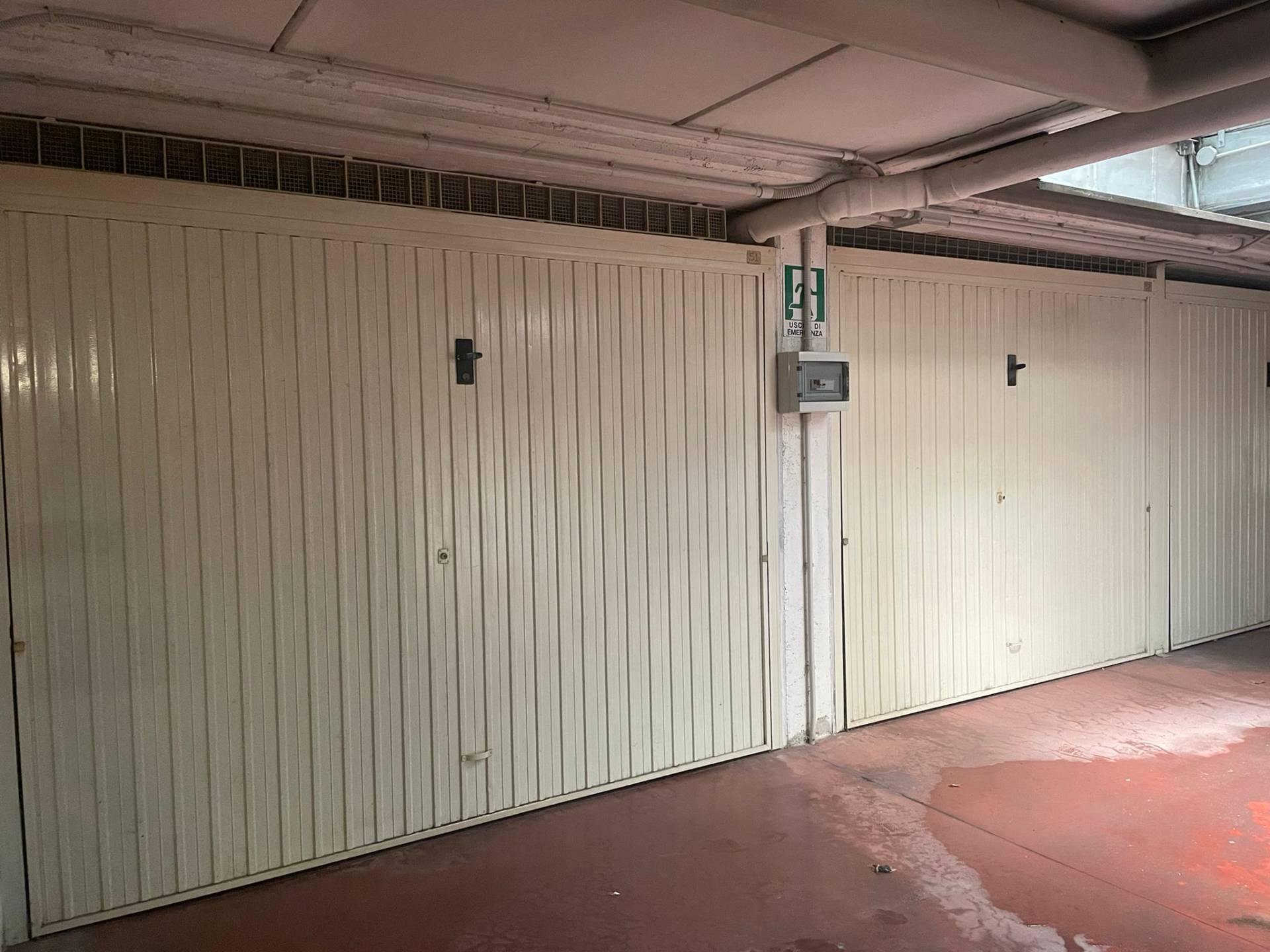 Box o garage in vendita a Cento