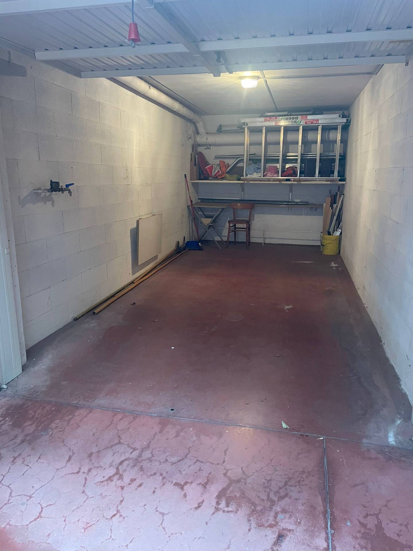 Box o garage in vendita a Cento