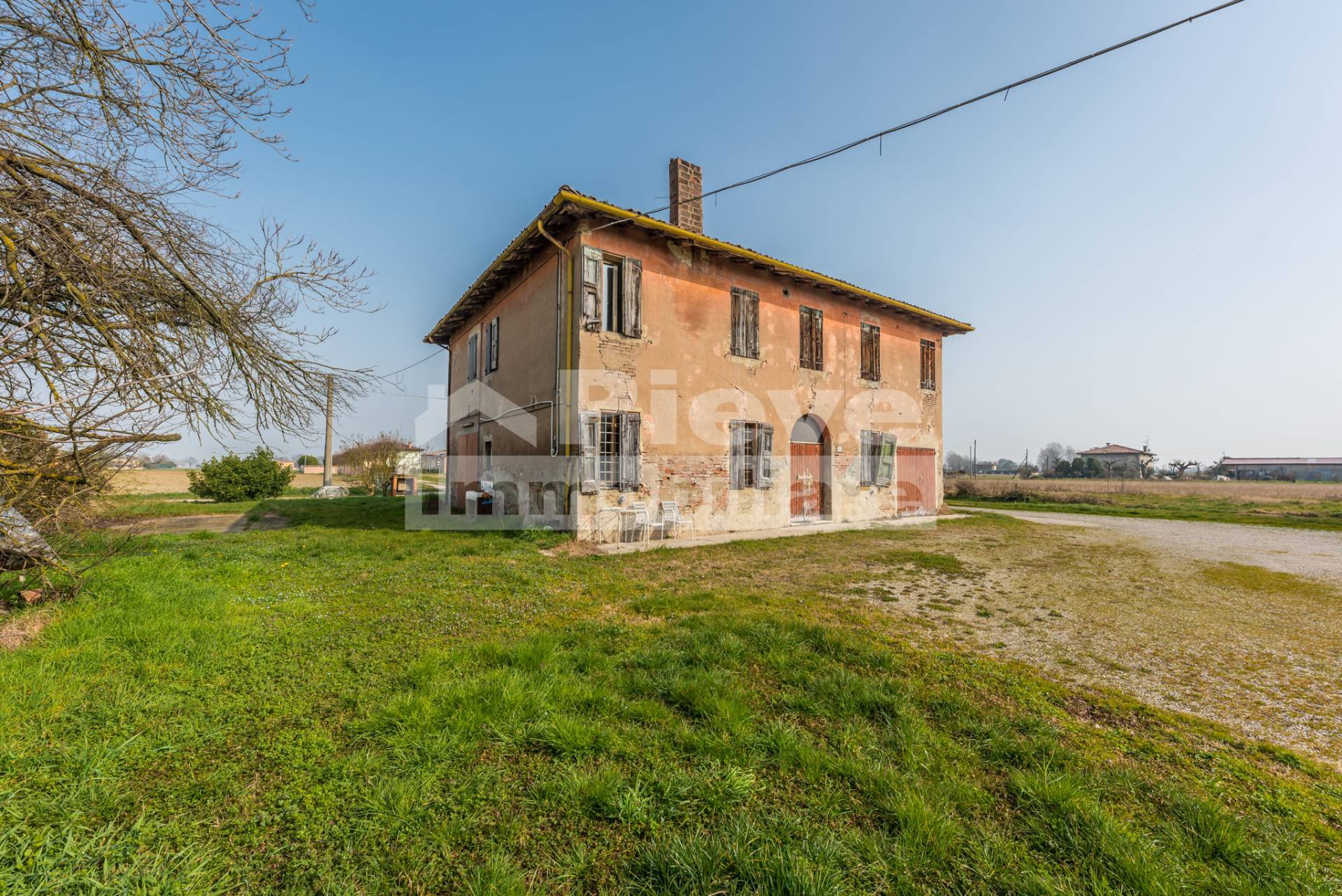 Rustico in vendita a Pieve di Cento