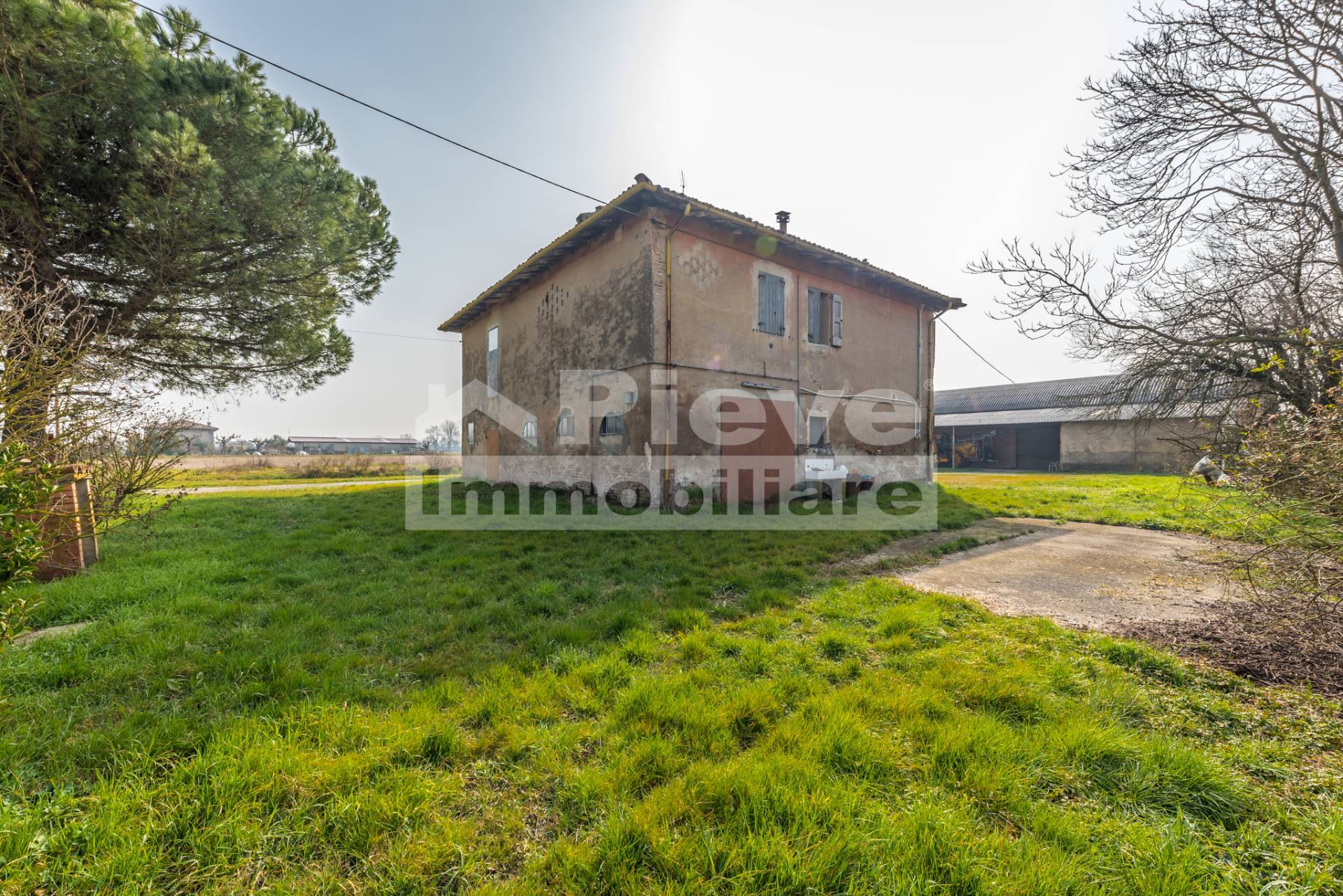 Rustico in vendita a Pieve di Cento