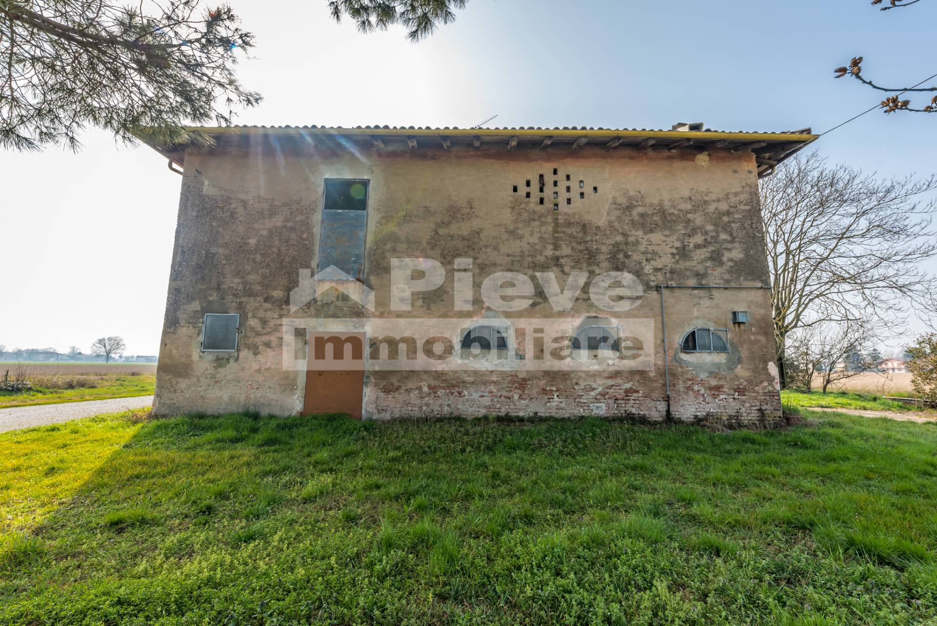 Rustico in vendita a Pieve di Cento