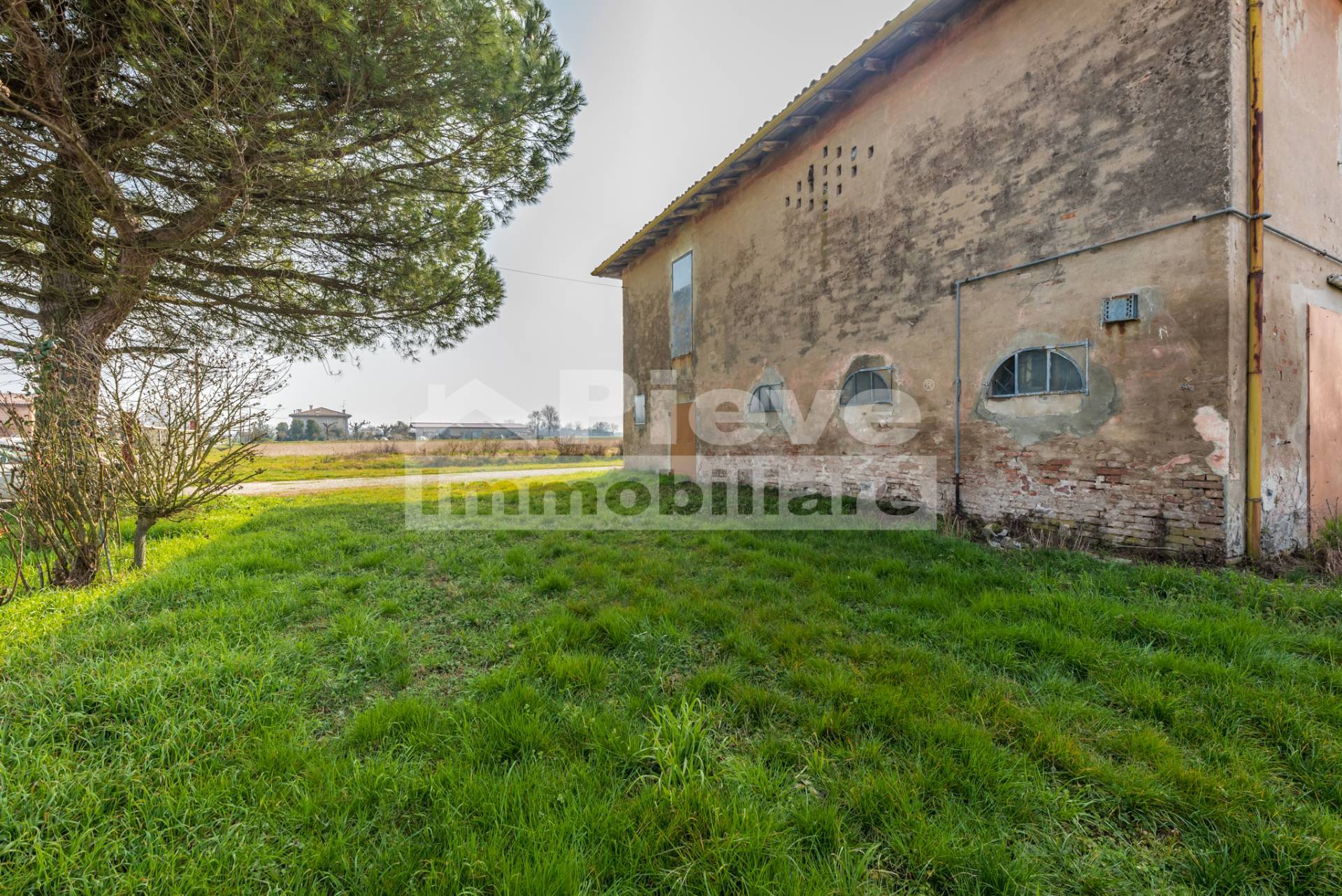 Rustico in vendita a Pieve di Cento