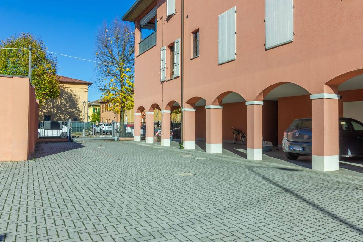 Posto auto scoperto in vendita a Pieve di Cento