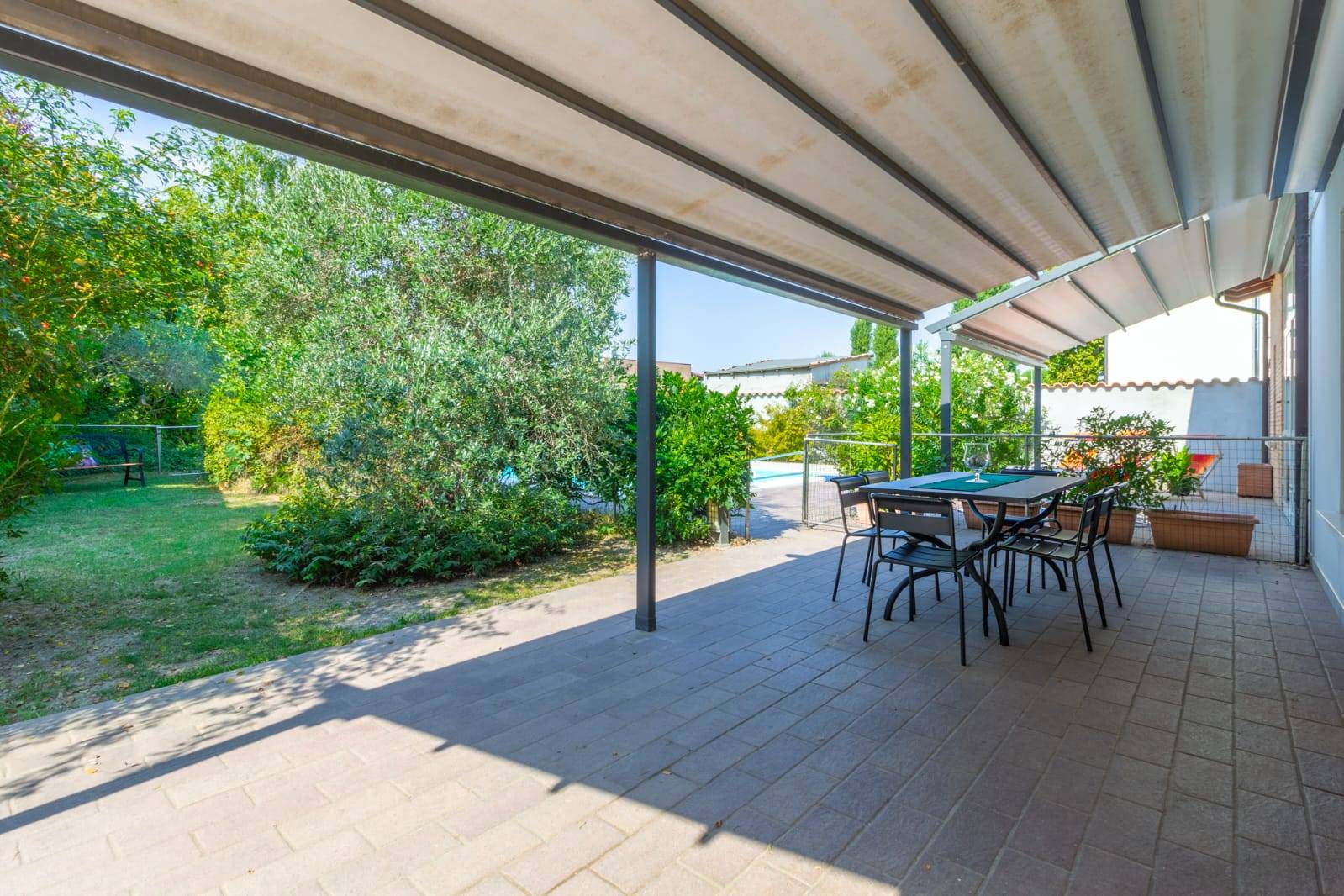 Villa - Casa indipendente in vendita a Cento