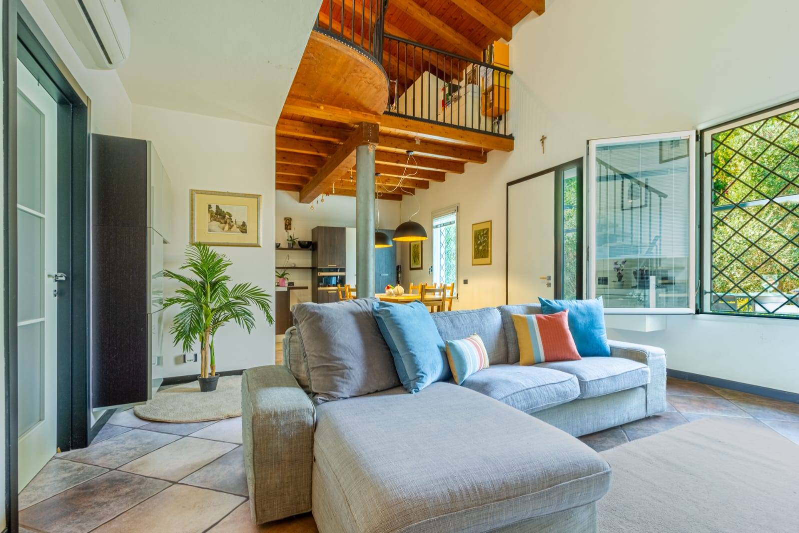 Villa - Casa indipendente in vendita a Cento