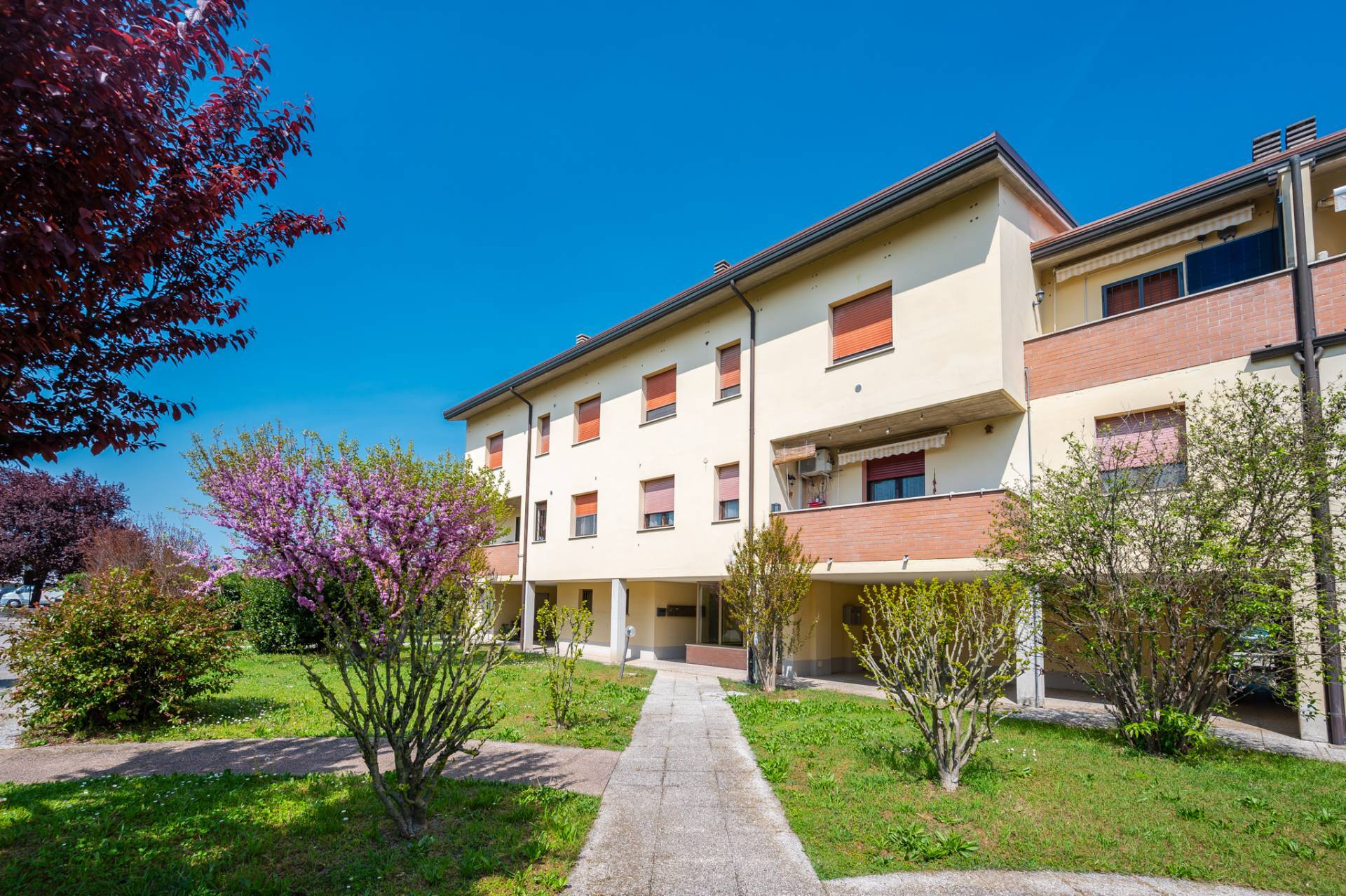 Appartamento in vendita a Cento