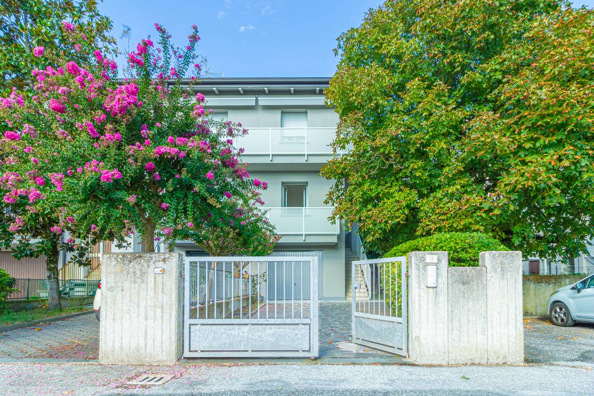 Appartamento con giardino privato in vendita a Pieve di Cento