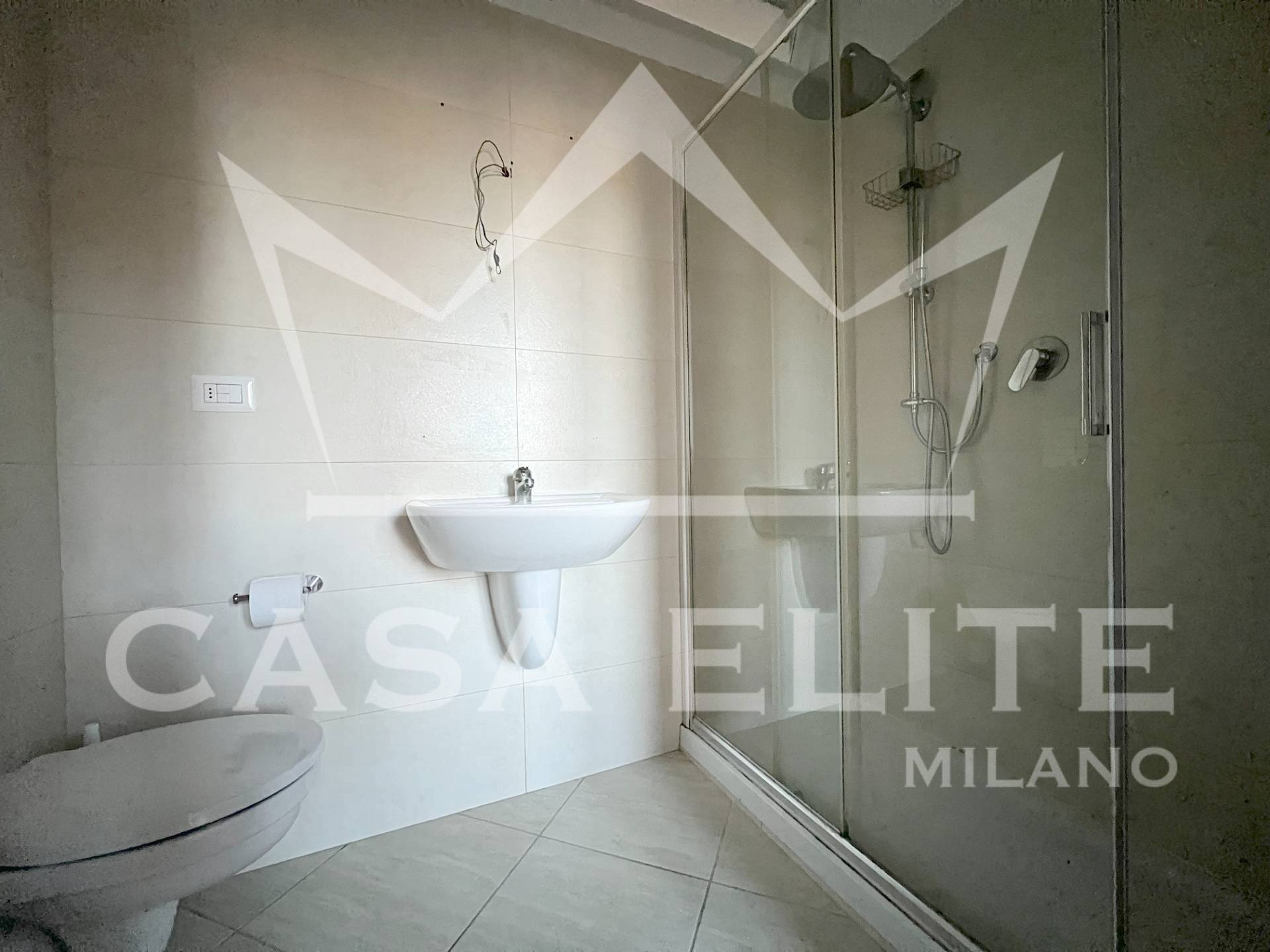 Appartamento in affitto a Milano, Forze Armate