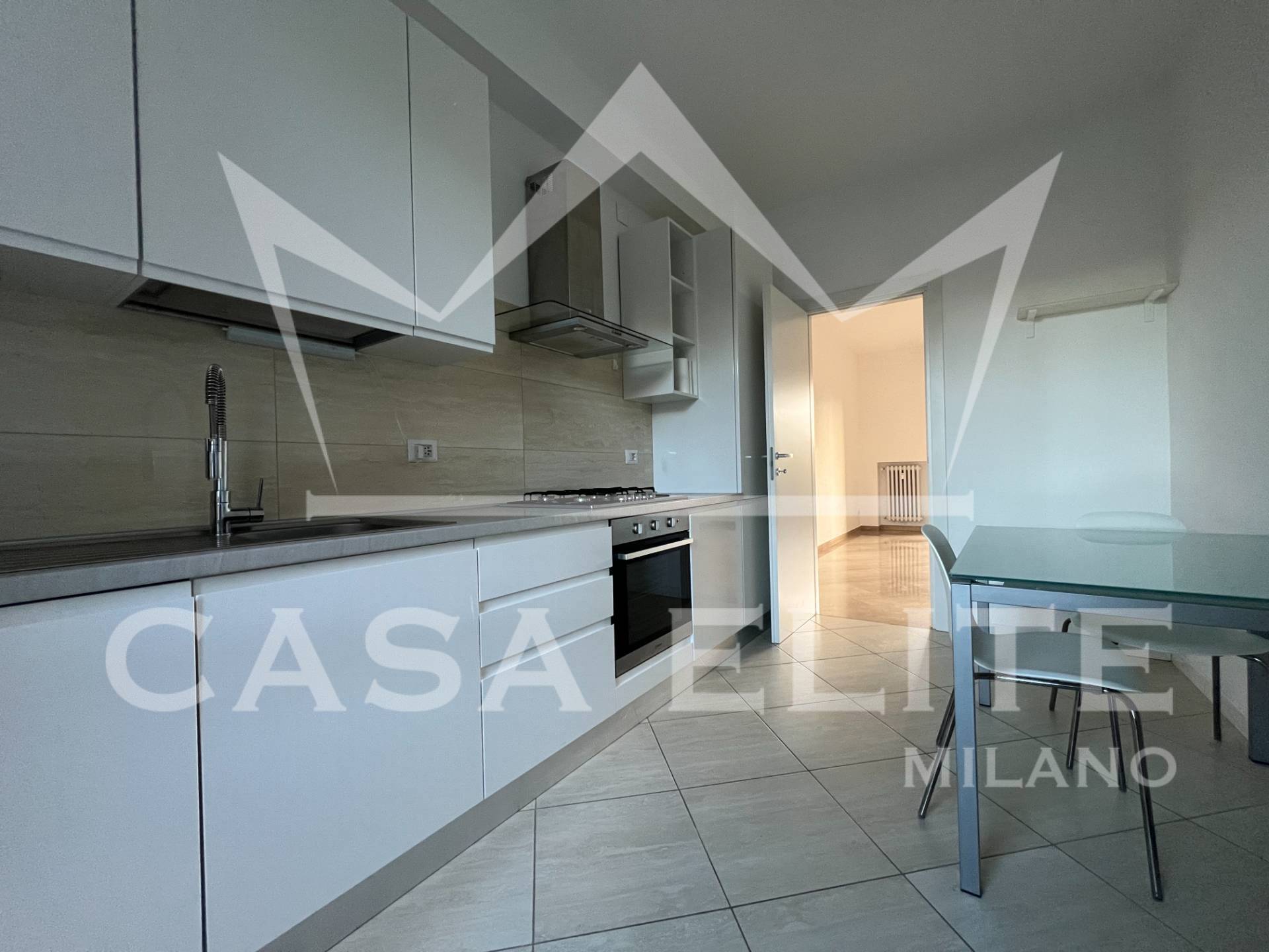 Appartamento in affitto a Milano, Forze Armate