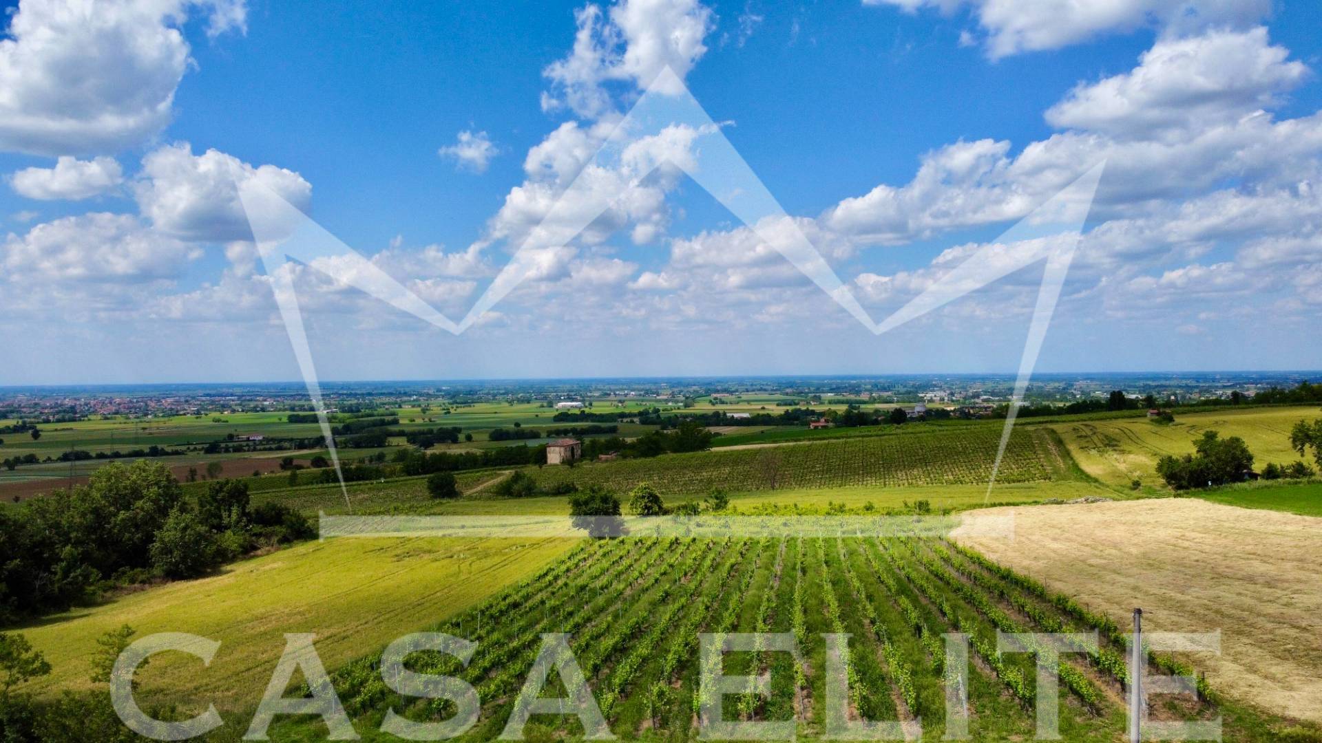 Tenuta in vendita a Retorbido, Oltrep Pavese