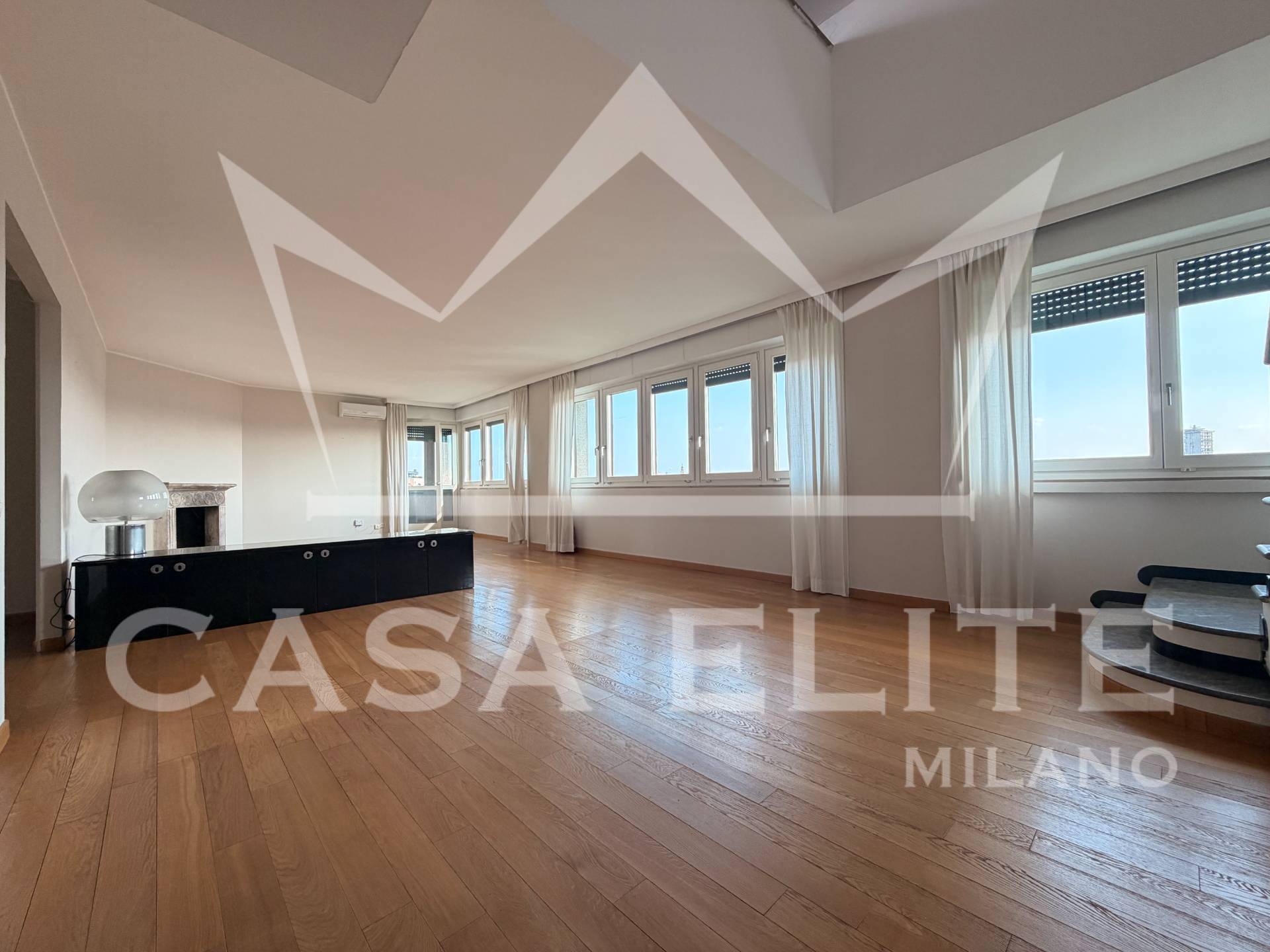 Attico in affitto a Milano, Sempione