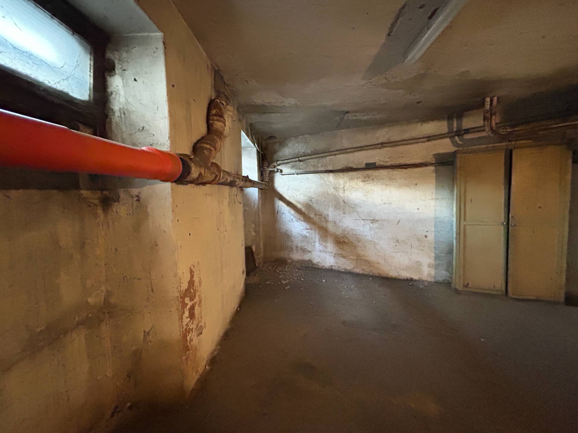 Deposito in vendita a Milano, Udine