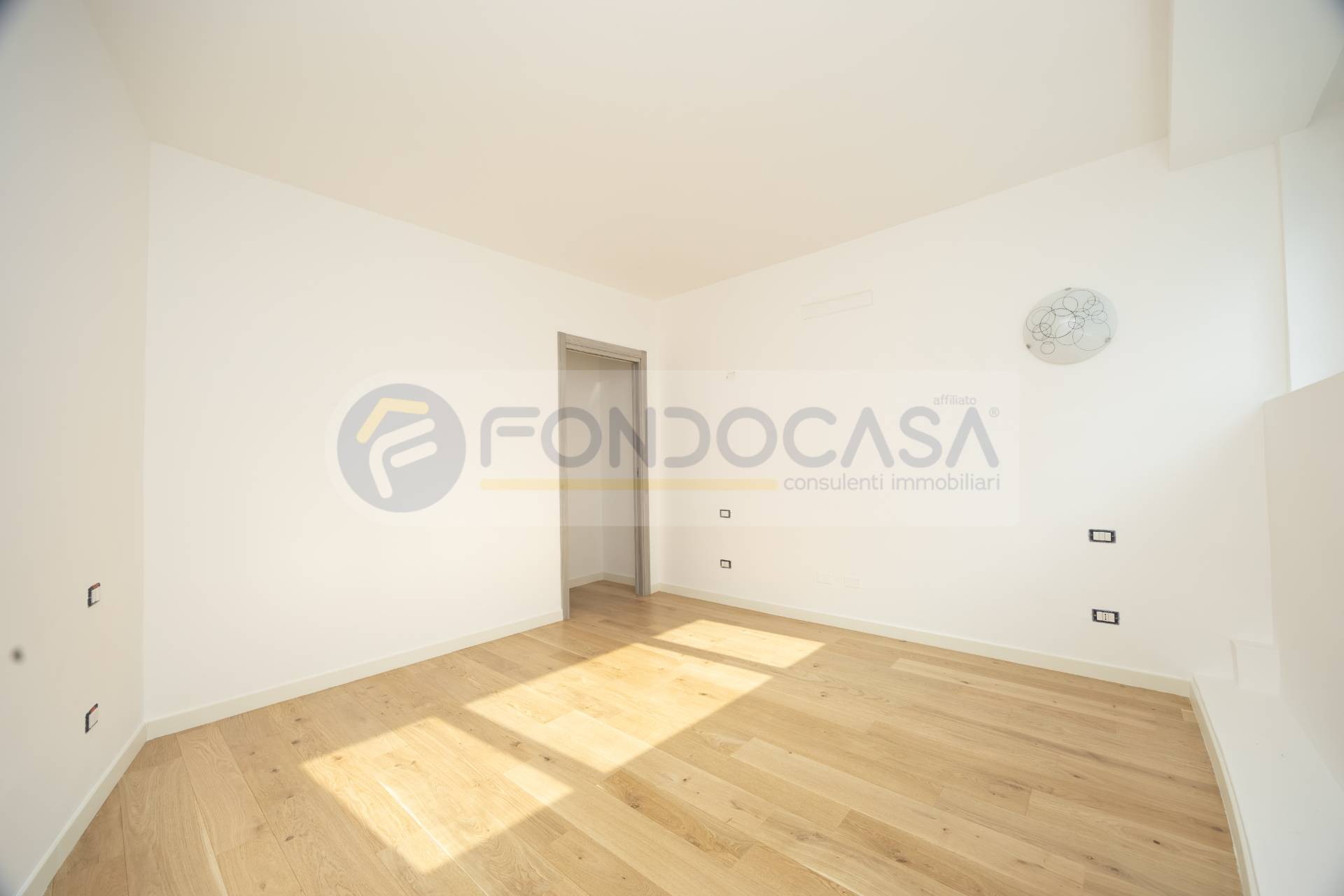 Appartamento in vendita a Milano, Udine