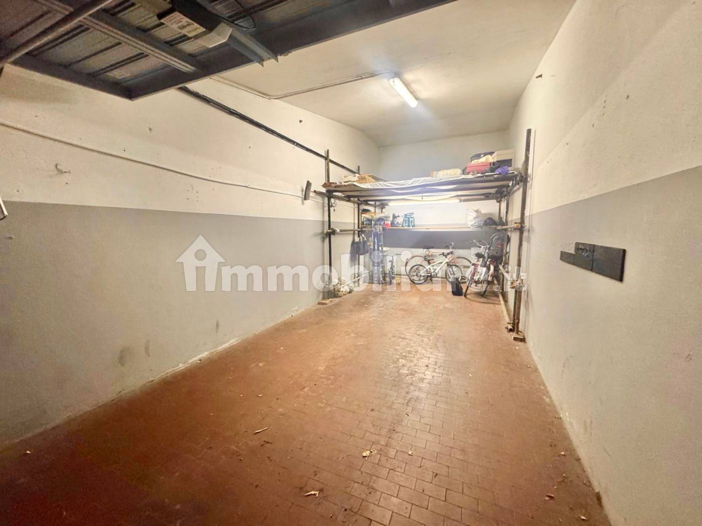 Box o garage in affitto a Milano