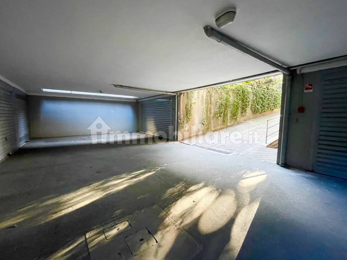 Box o garage in affitto a Milano