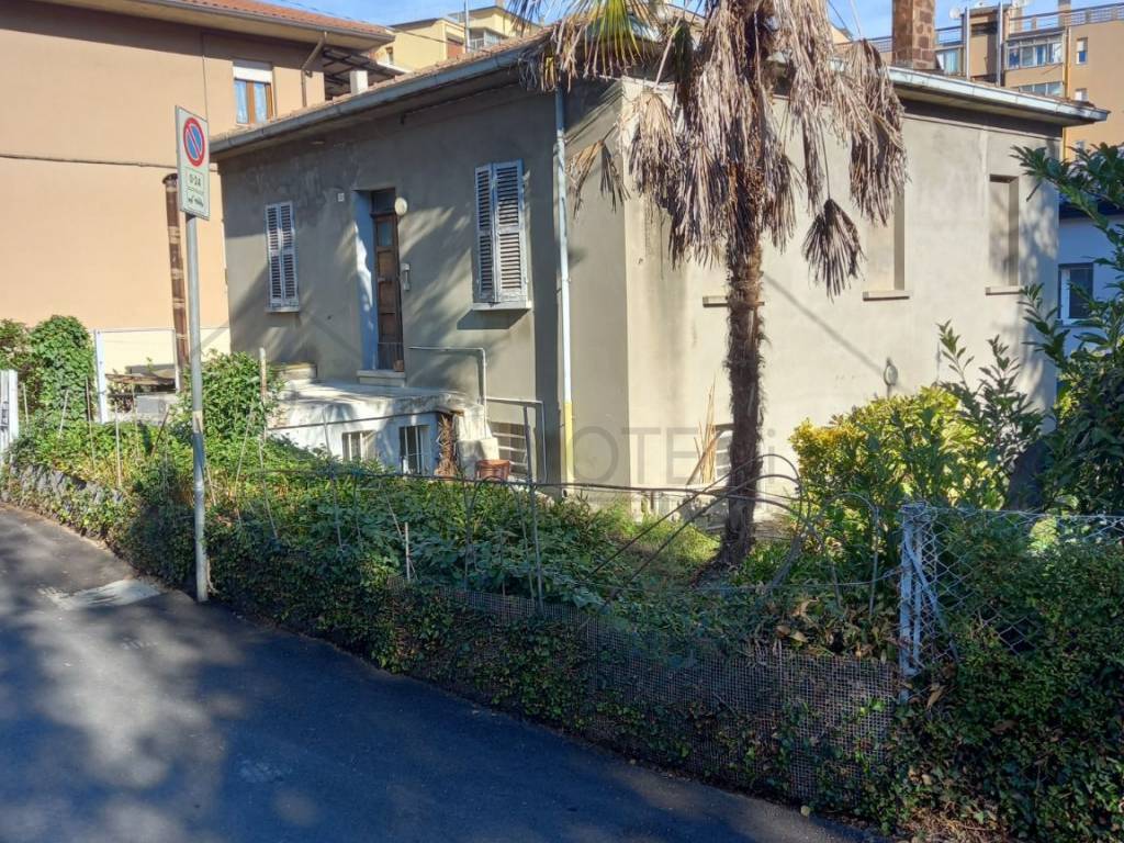 casa indipendente in vendita a Cesena, Ponte Vecchio