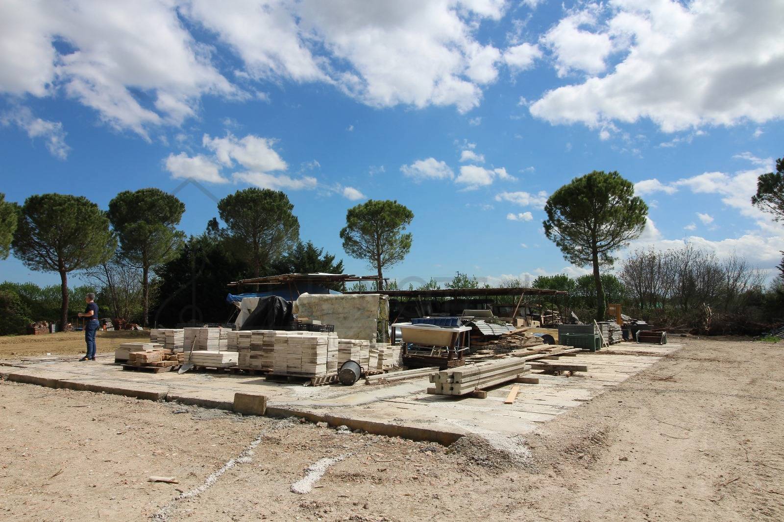 Capannone in vendita a Cesena, Settecrociari