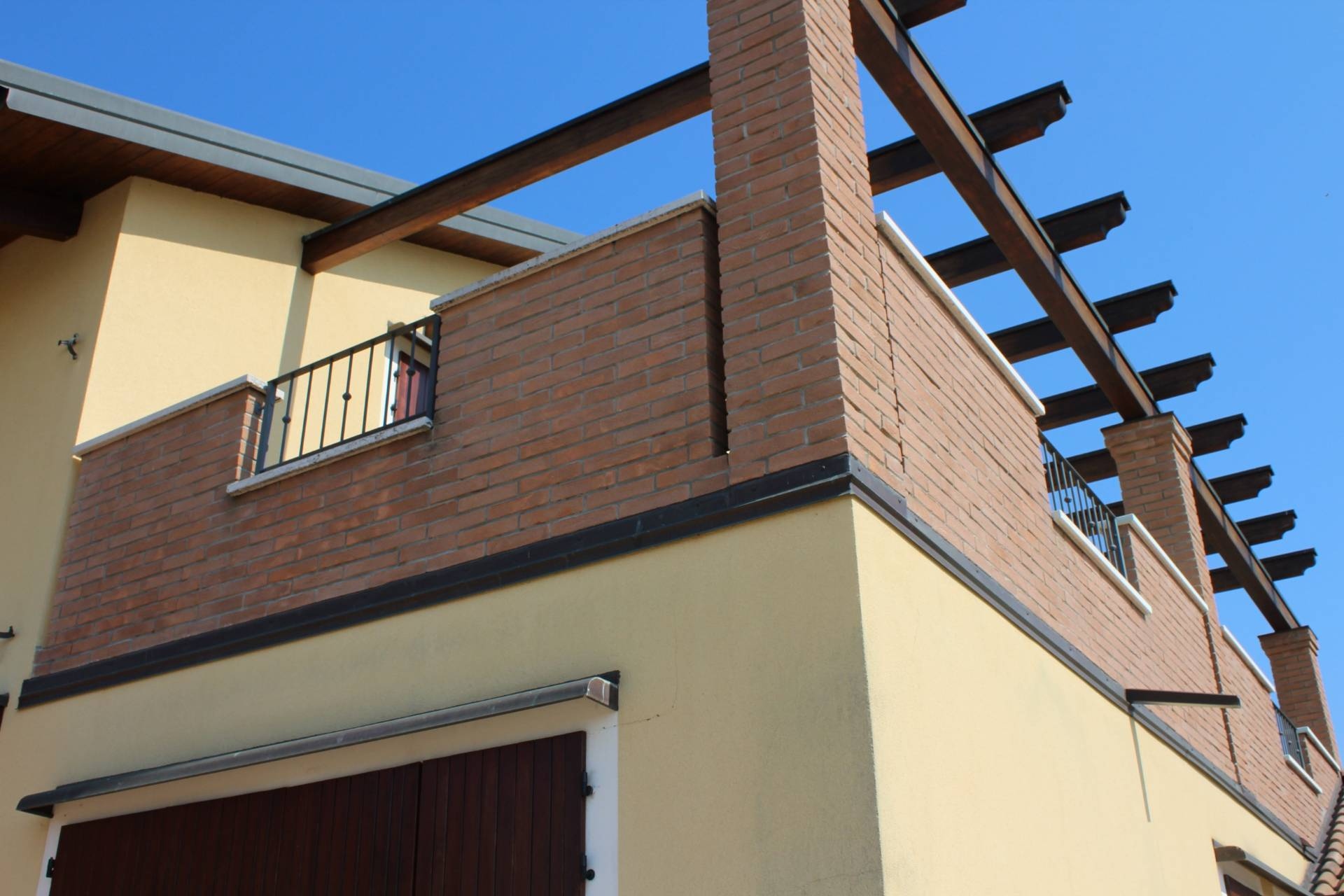 Villa bifamiliare in vendita a Cesena, Pioppa