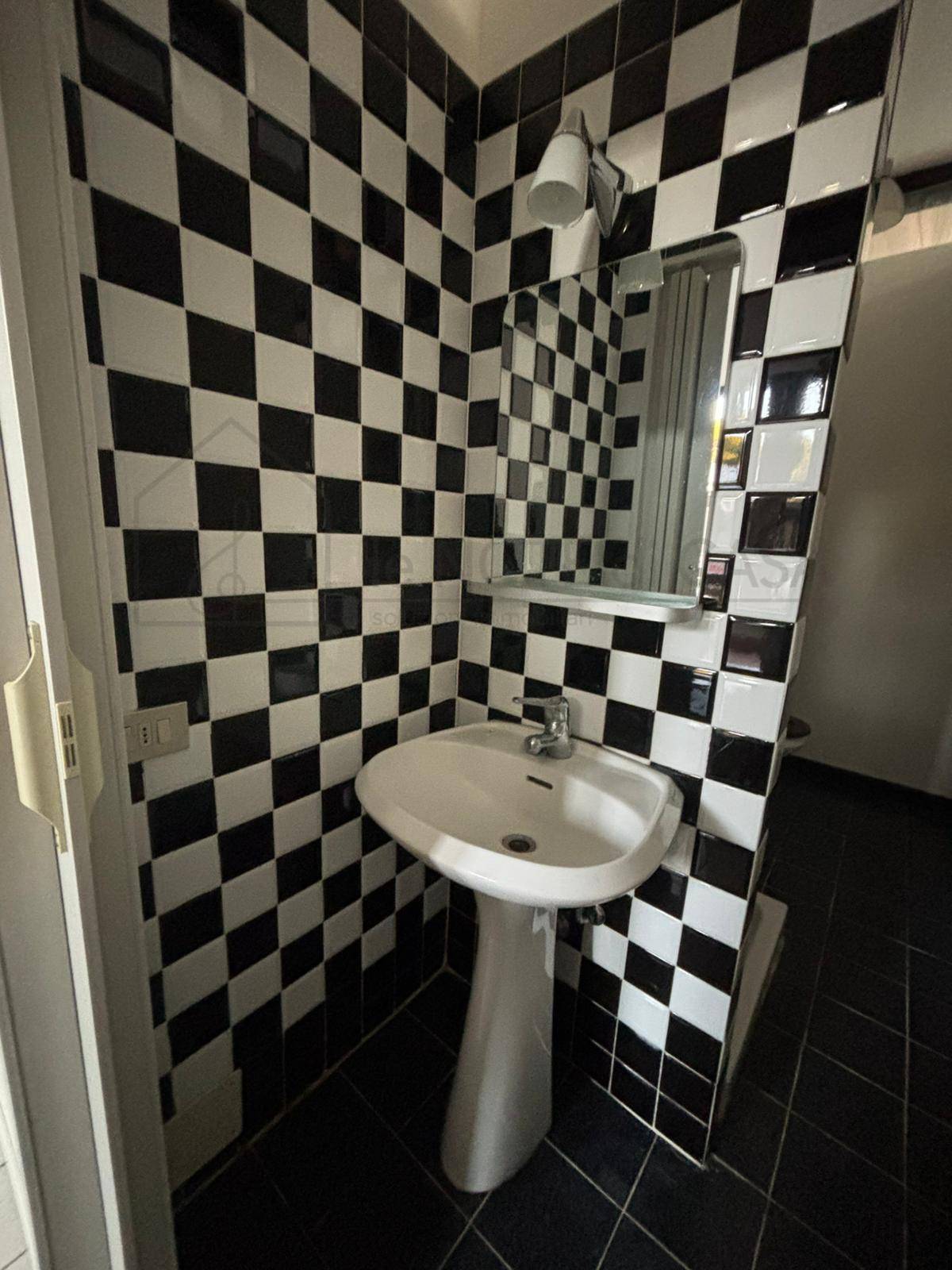 Locale commerciale in vendita a Cervia, Milano Marittima