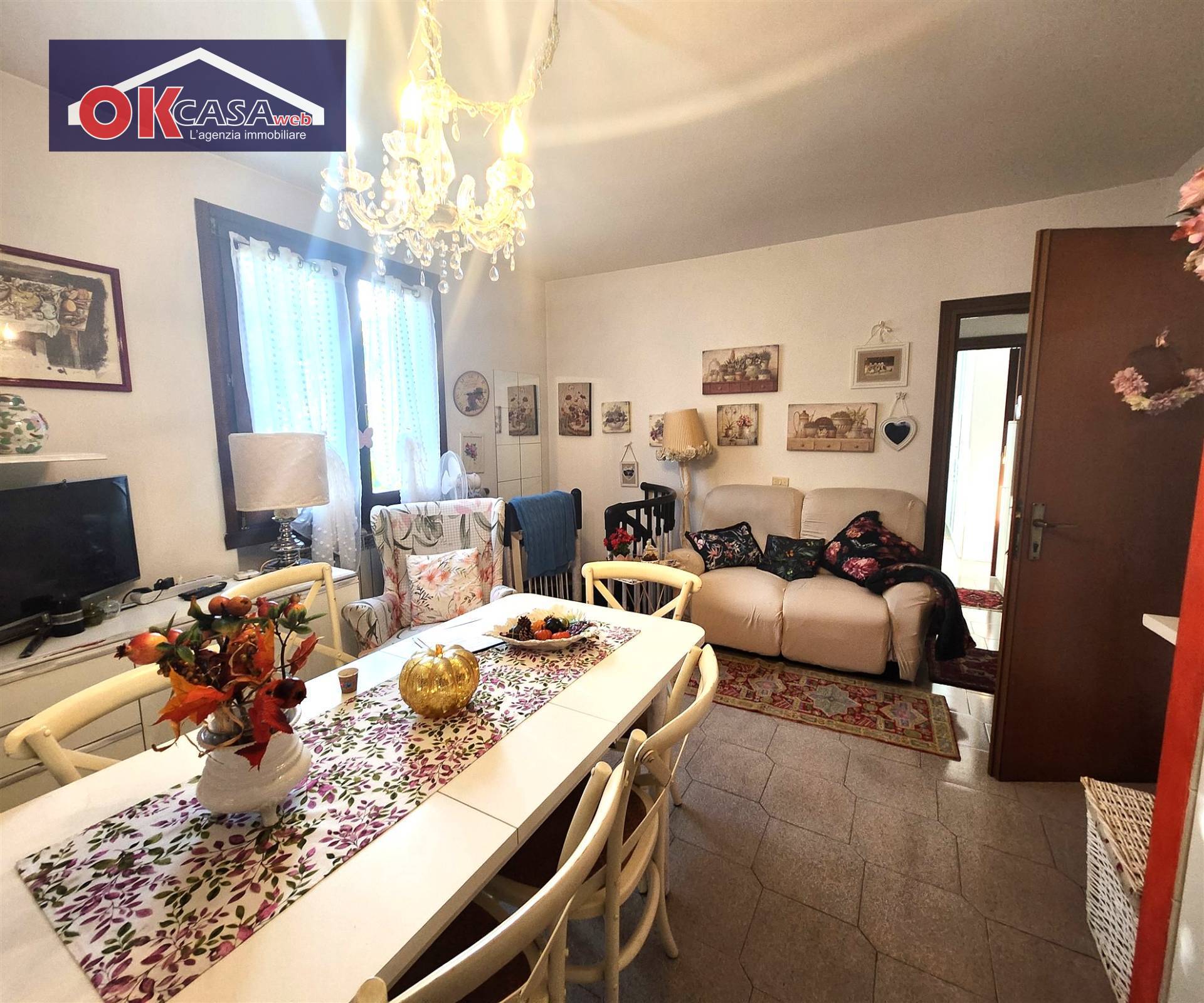 Appartamento con giardino in vendita a Desenzano del Garda, Rivoltella del Garda