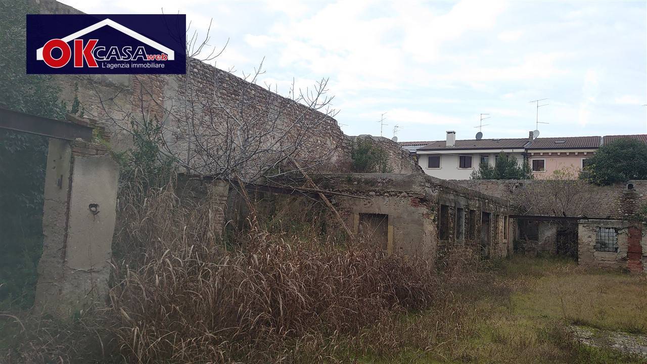 Rustico in vendita a Verona