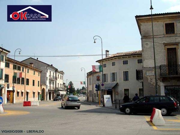 Locale commerciale in vendita a Vigasio