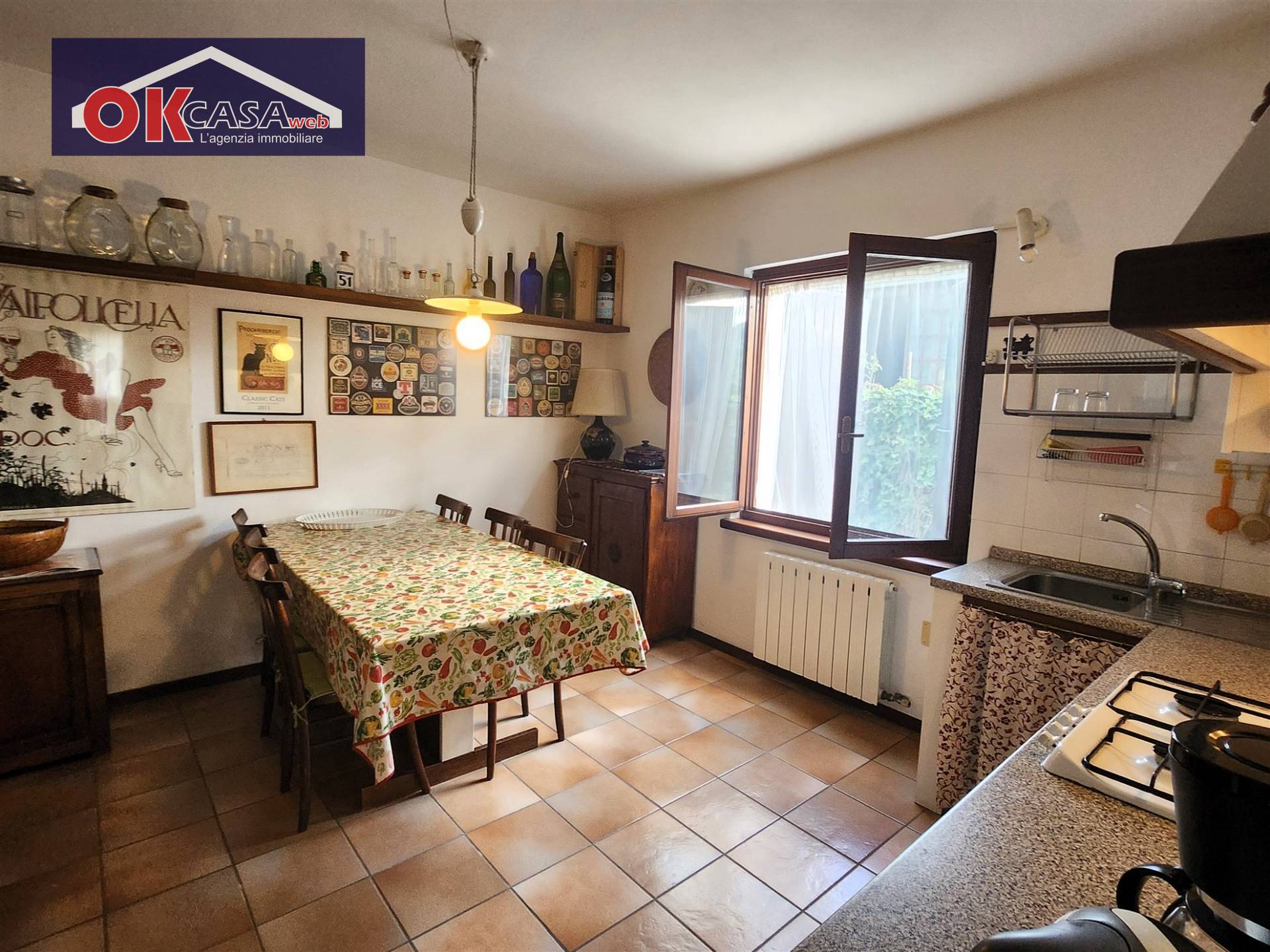 Casa con giardino in vendita a Pastrengo