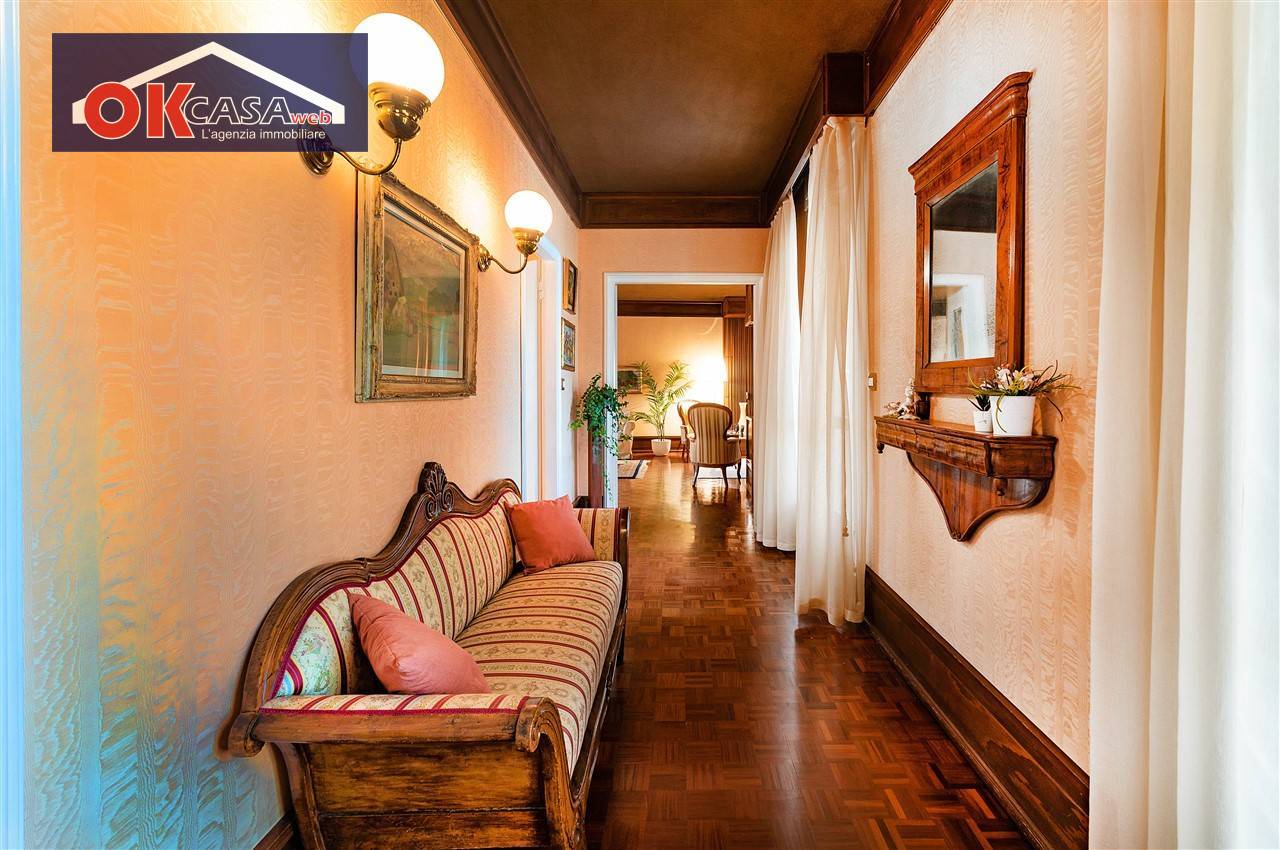 Appartamento in vendita a Verona, Centro storico