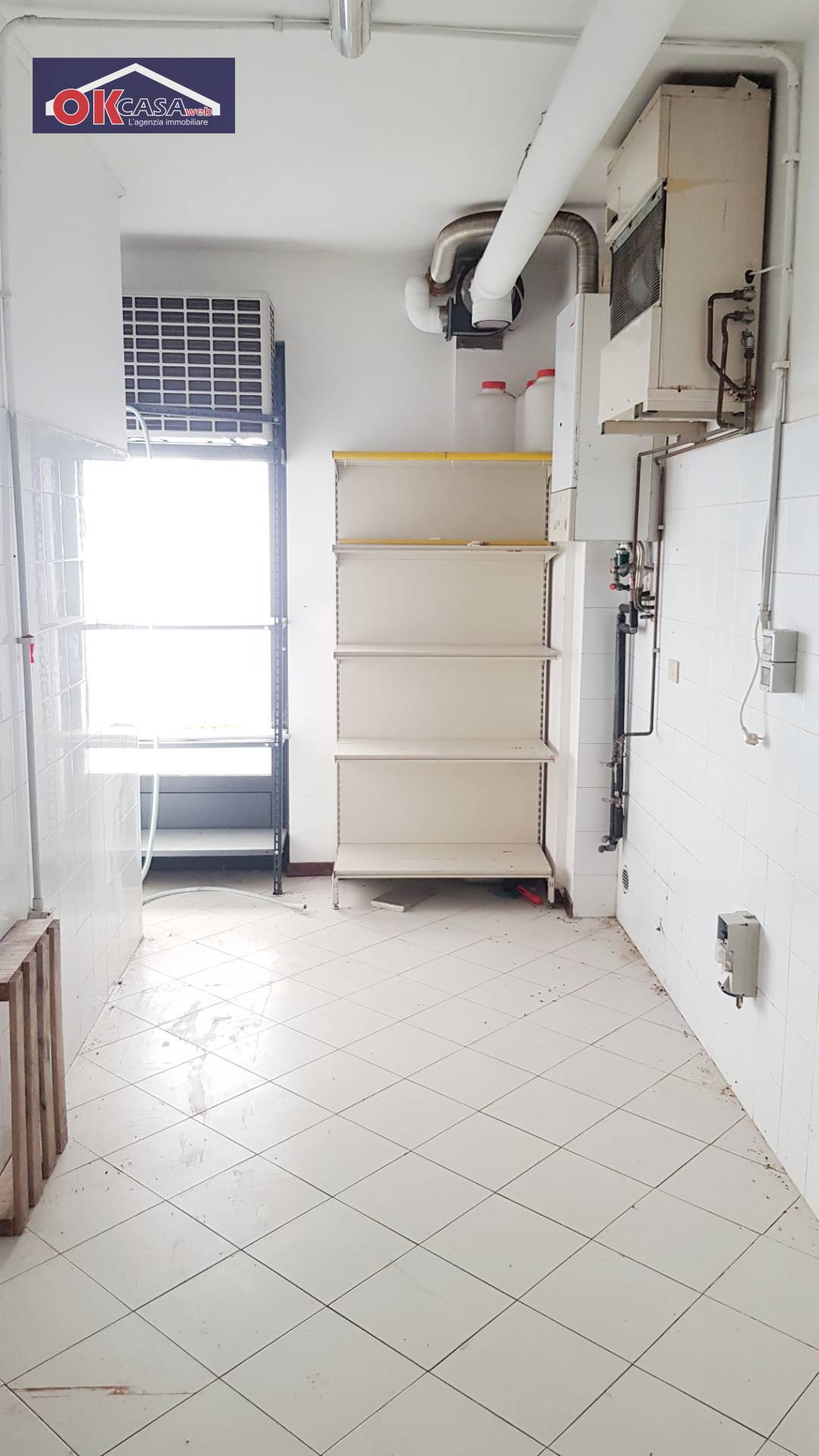 Locale commerciale in vendita a Monfalcone