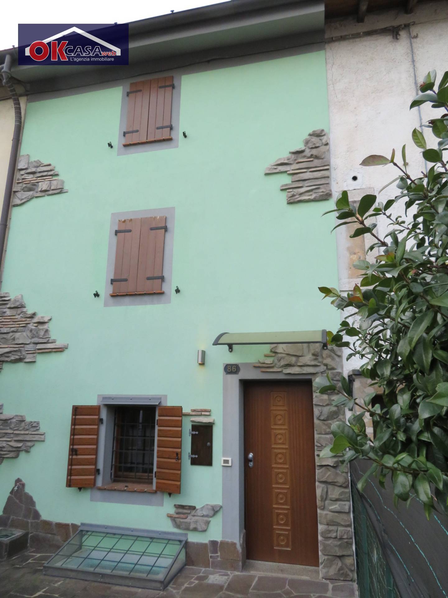 casa accostata in vendita a Farra d'Isonzo