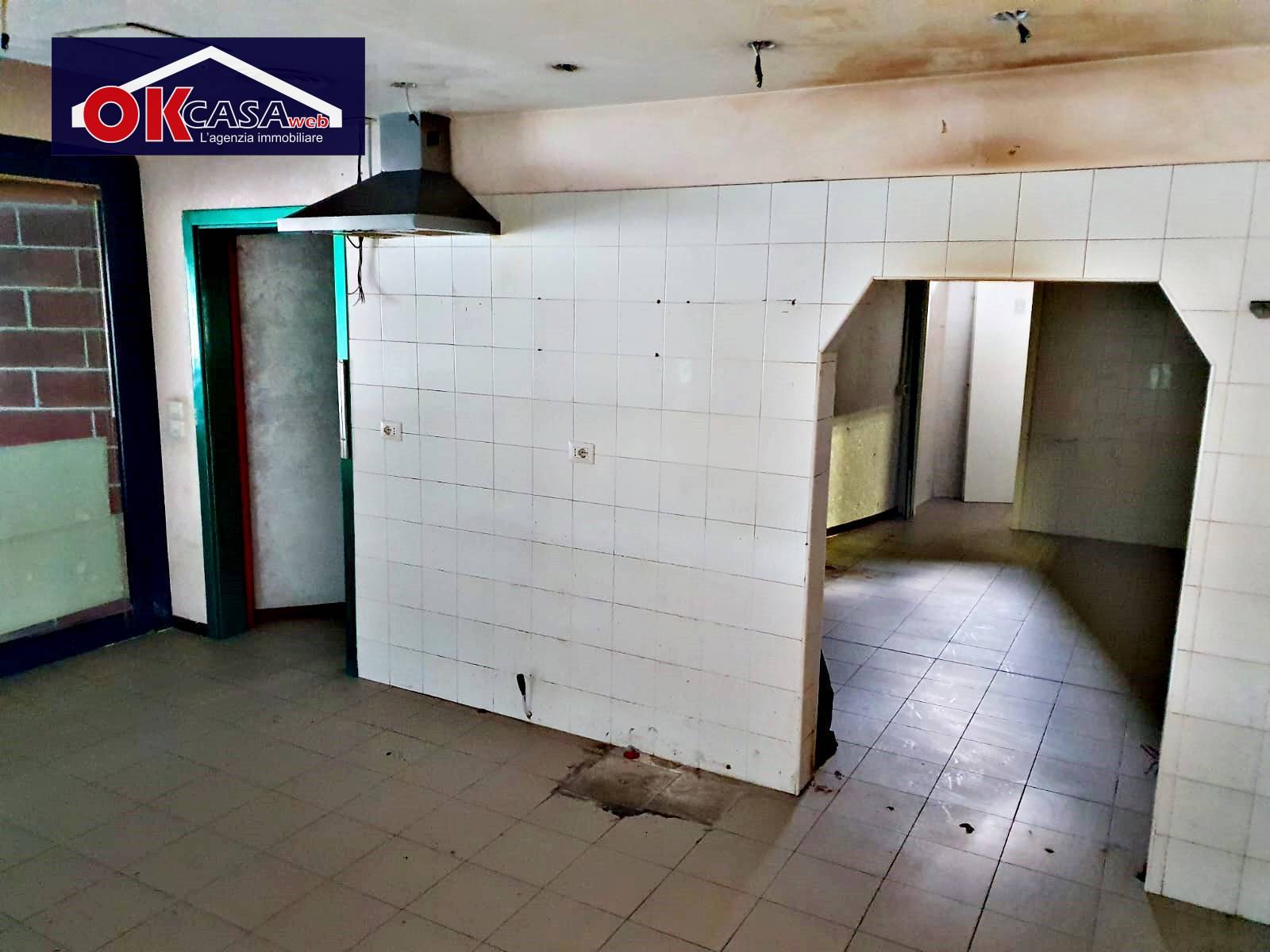 Locale commerciale in vendita a Monfalcone