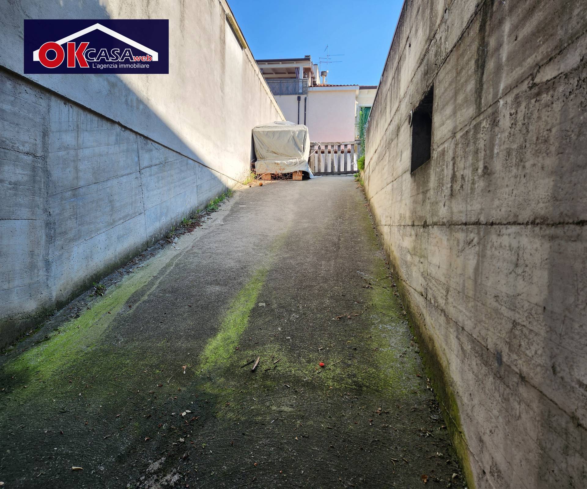 Magazzino in vendita a Verona, San Michele