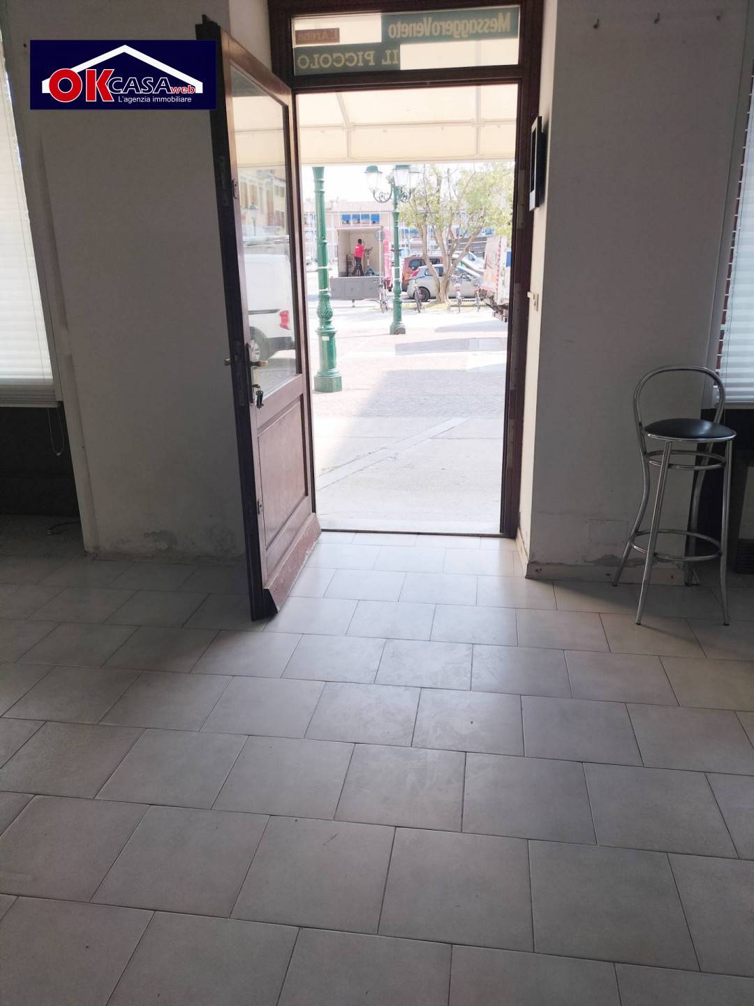 Locale commerciale in vendita a Grado