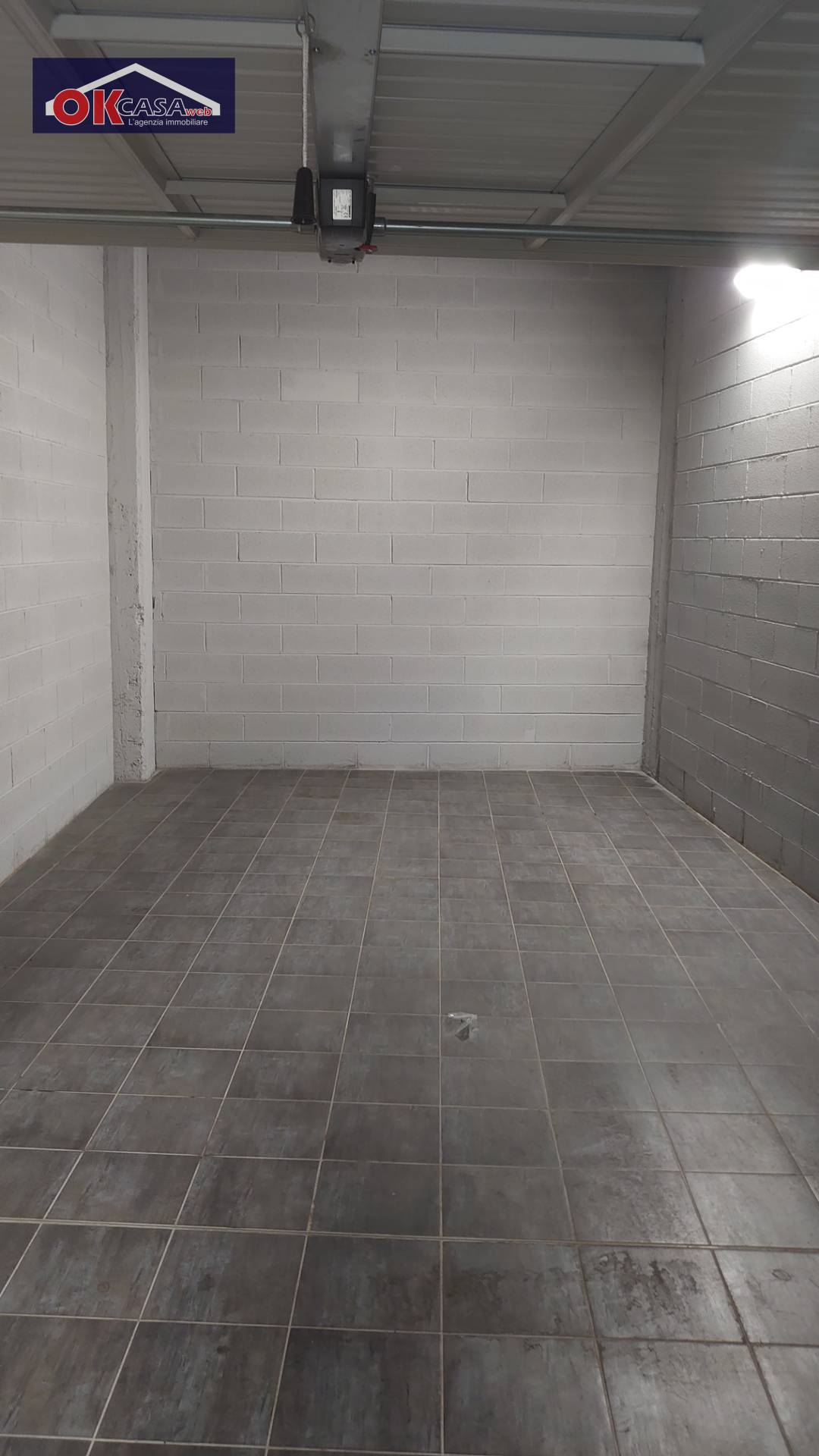 Box o garage in vendita a Verona, Centro storico